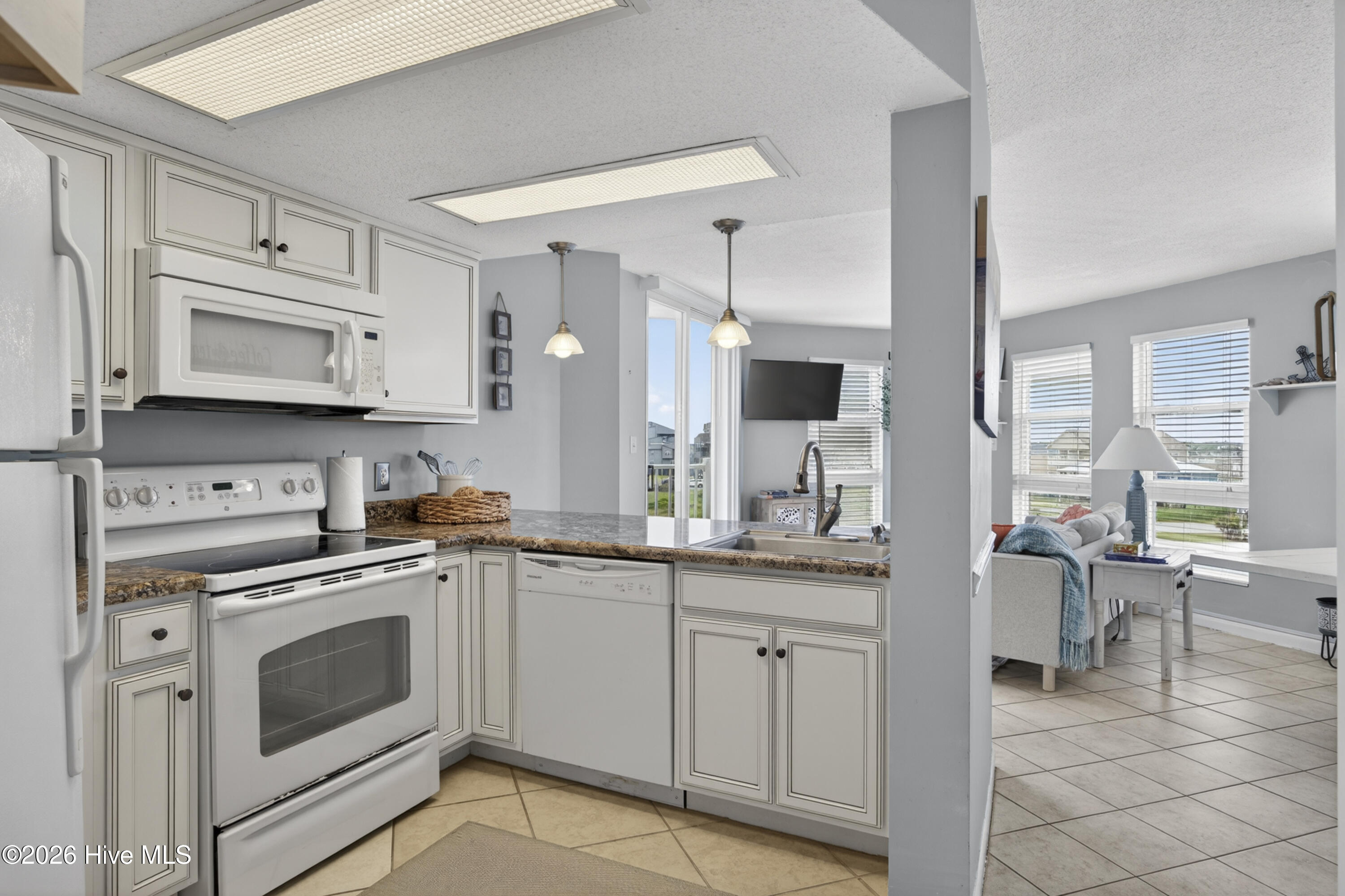 2000 New River Inlet Road 1201 Property Photo 5