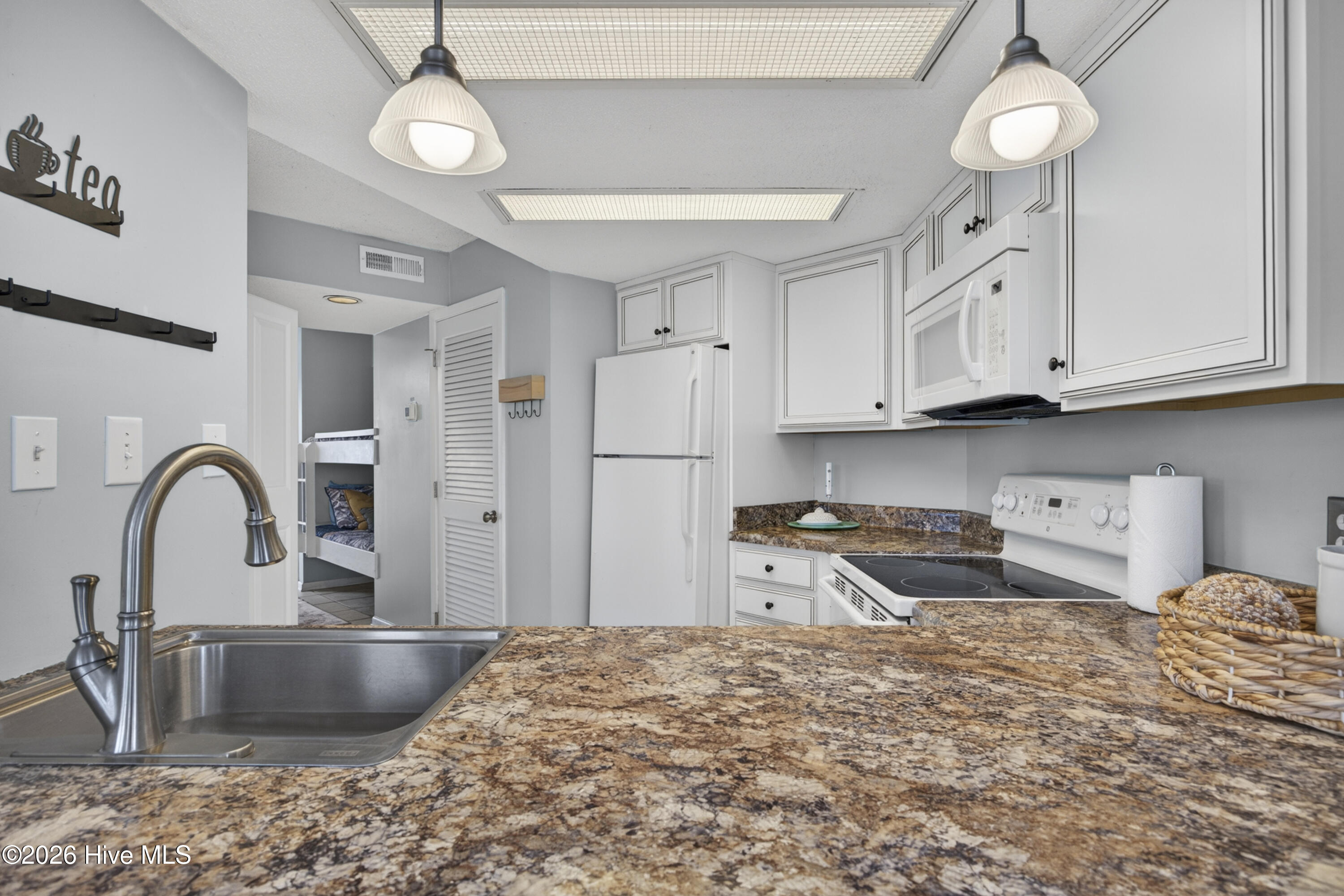 2000 New River Inlet Road 1201 Property Photo 6