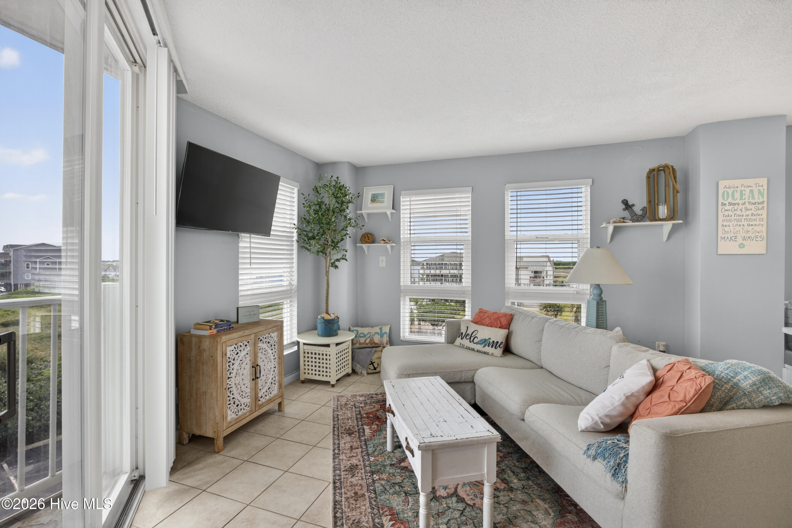 2000 New River Inlet Road 1201 Property Photo 12