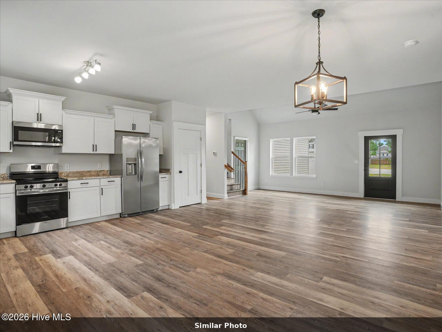 504 Saratoga Road Property Photo 2