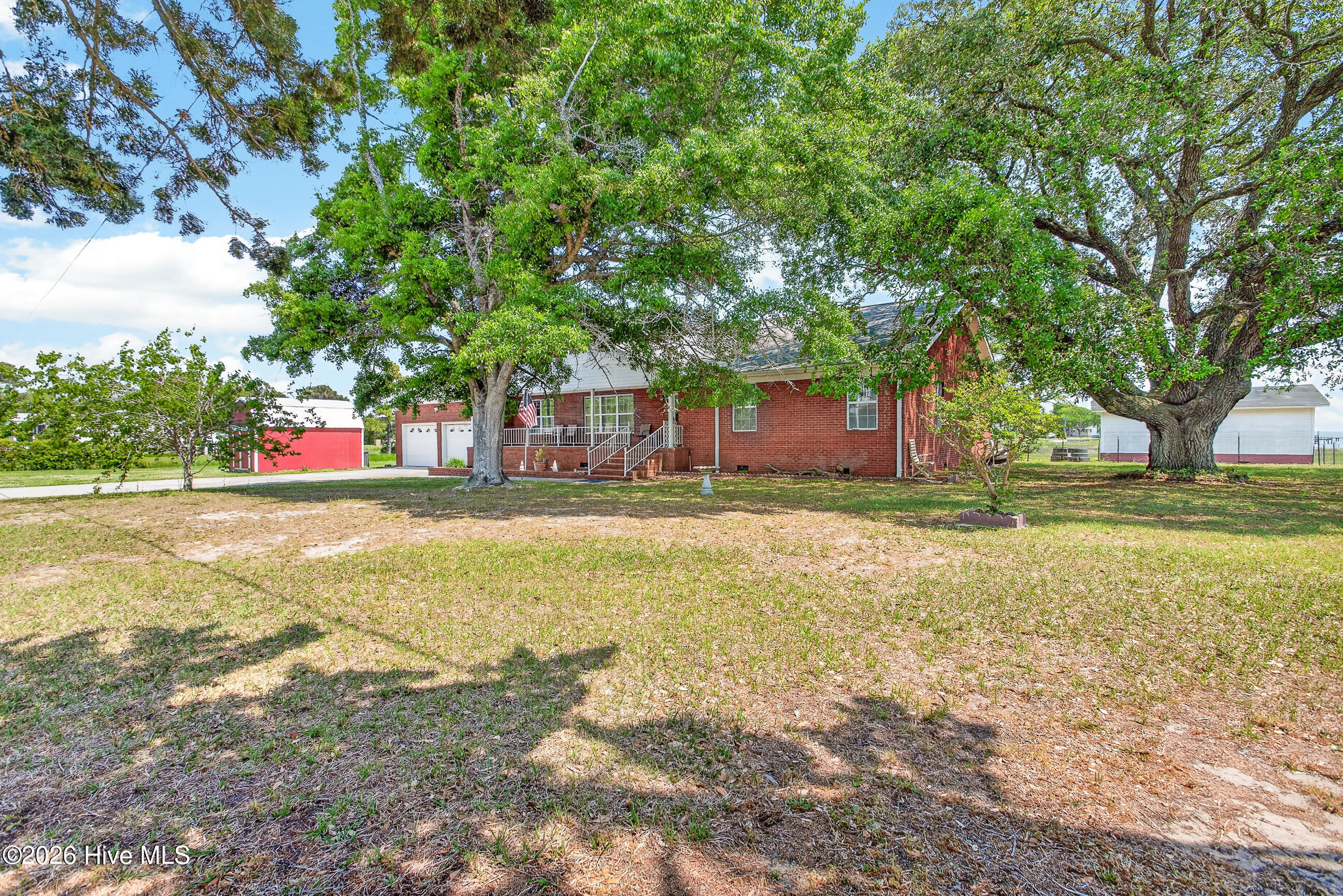 171 Frost Road Property Photo 3