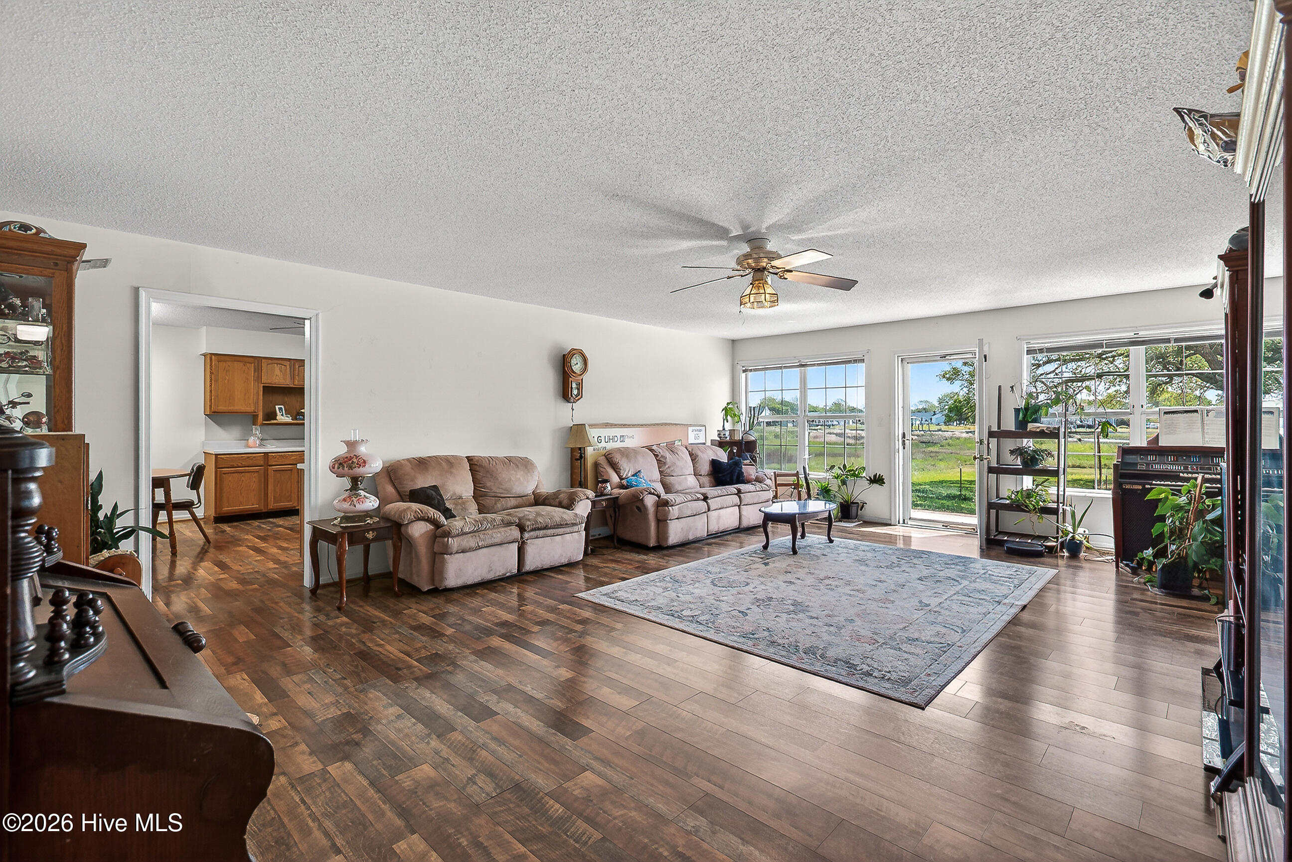171 Frost Road Property Photo 4