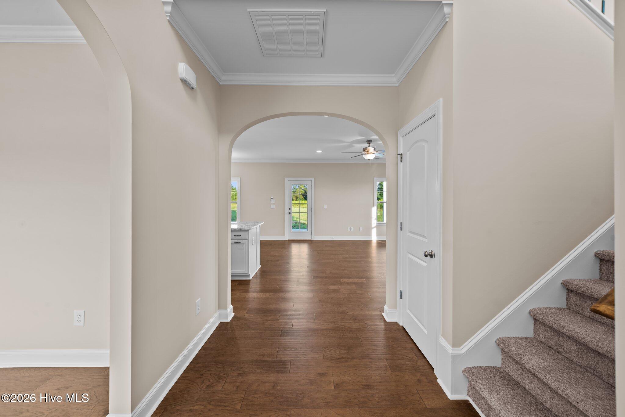 2712 Frances Court Property Photo 4