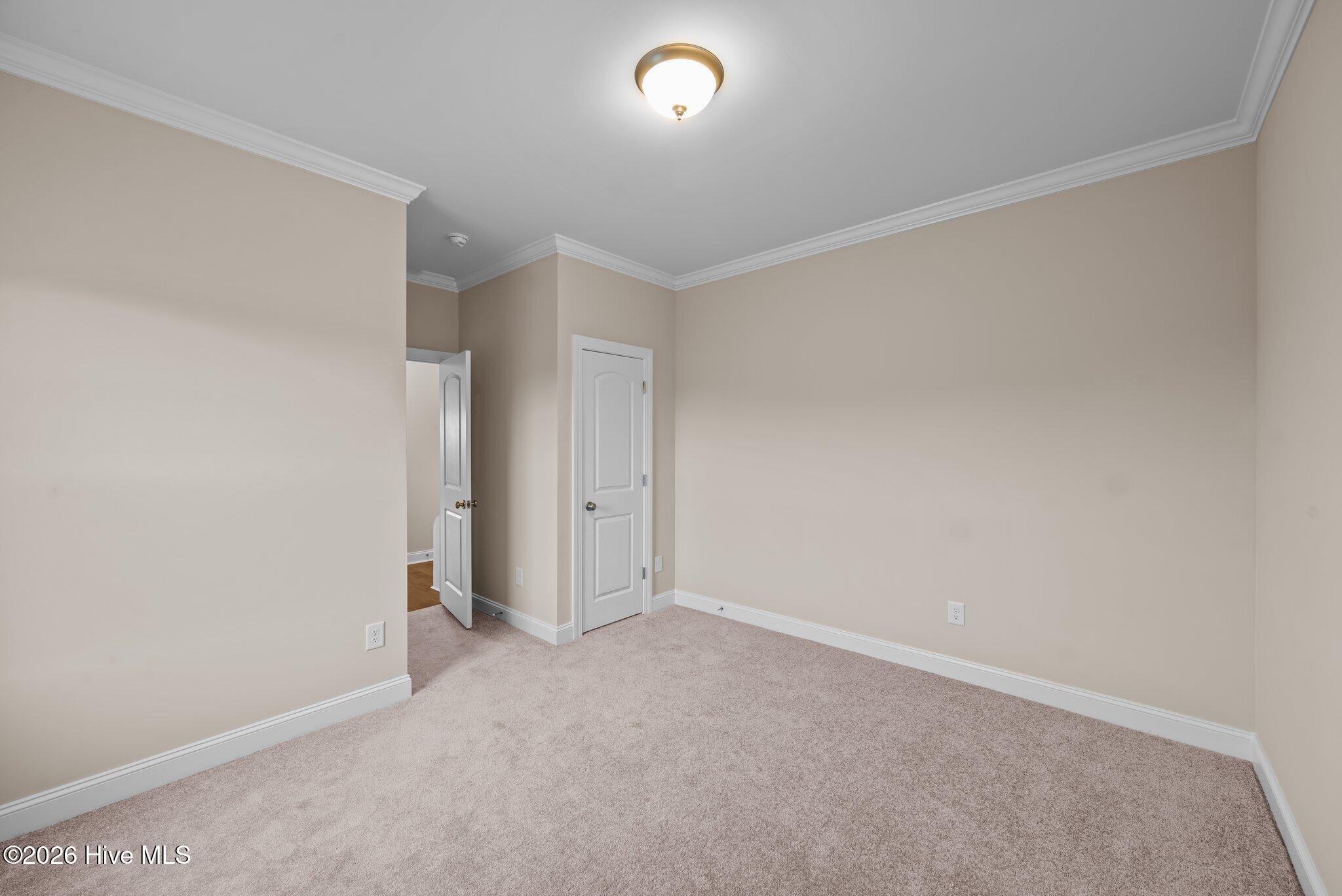 2712 Frances Court Property Photo 13