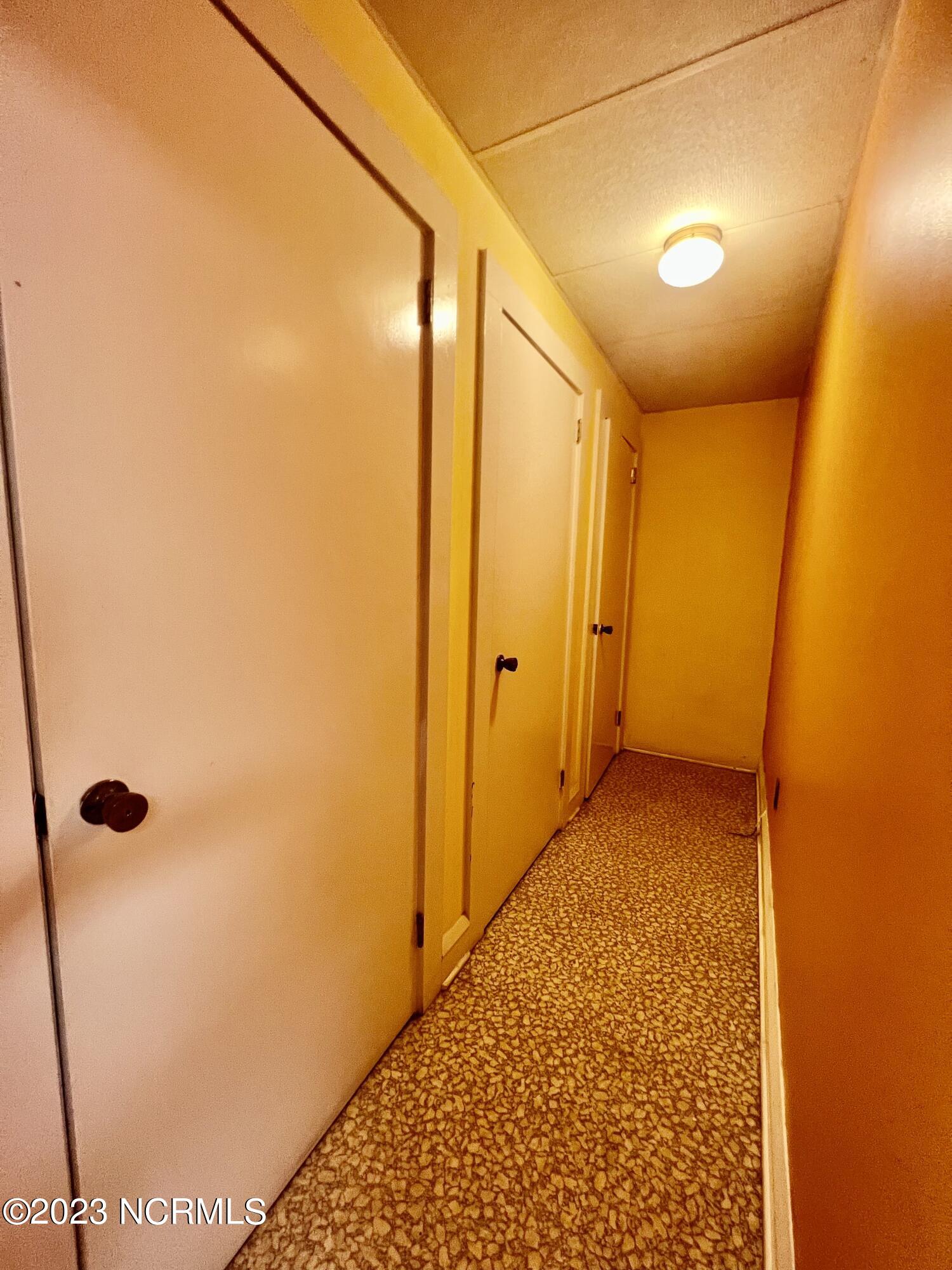 8 Front Street Property Photo 15