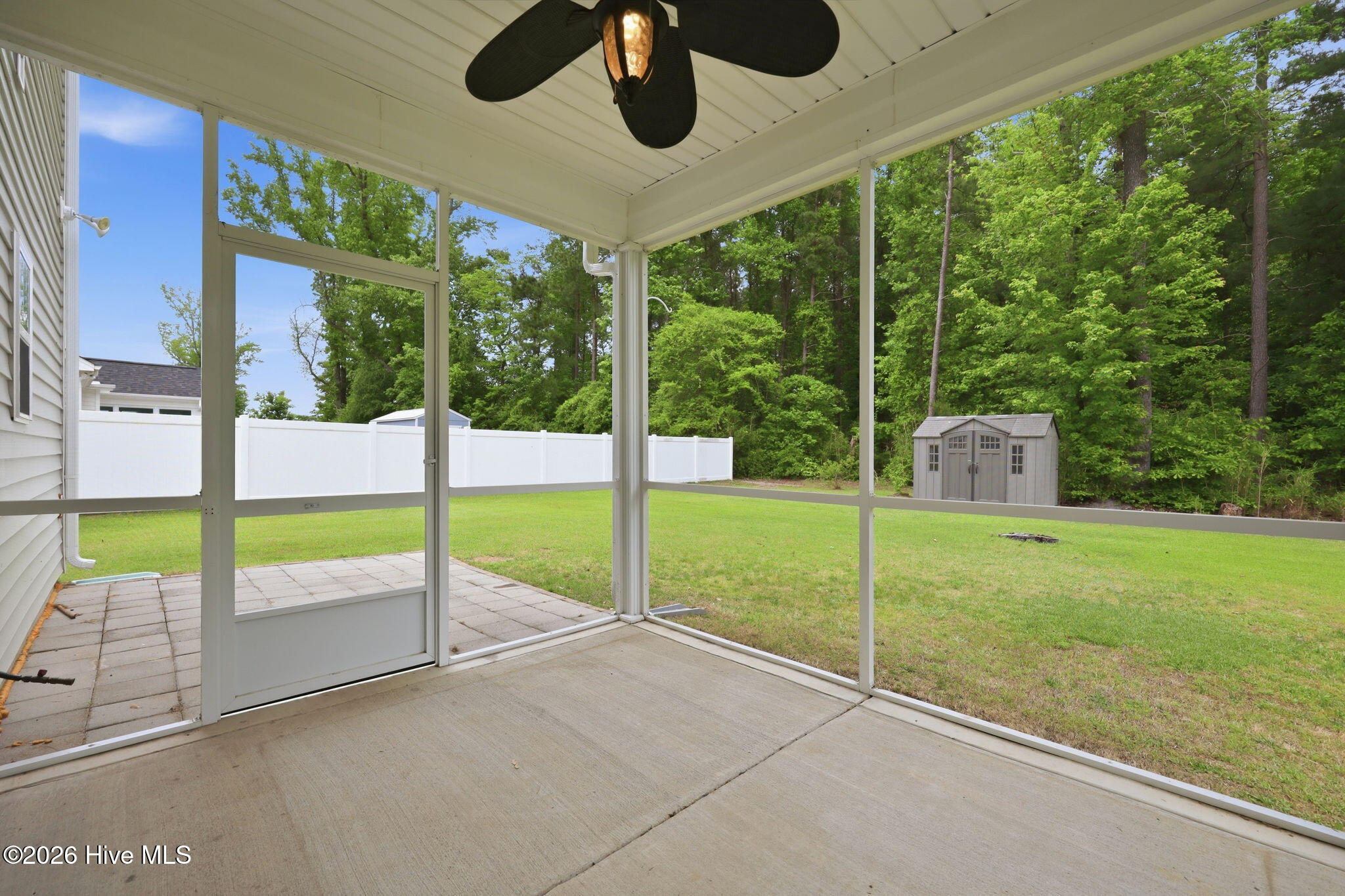 404 Holly Grove Drive Property Photo 12