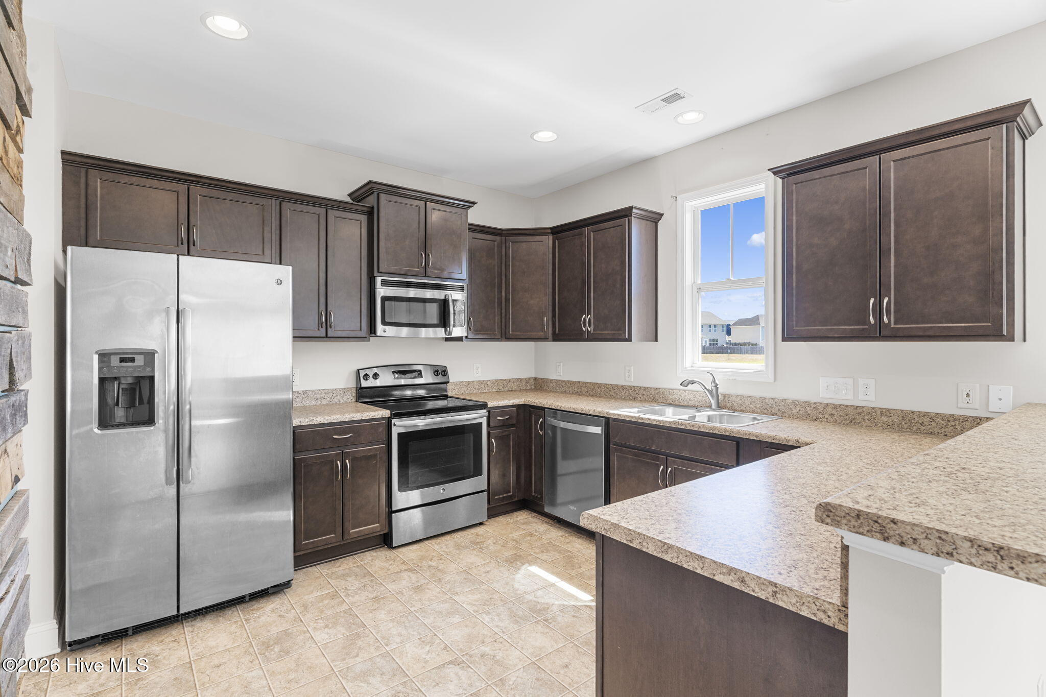 8037 Footpath Road Property Photo 10