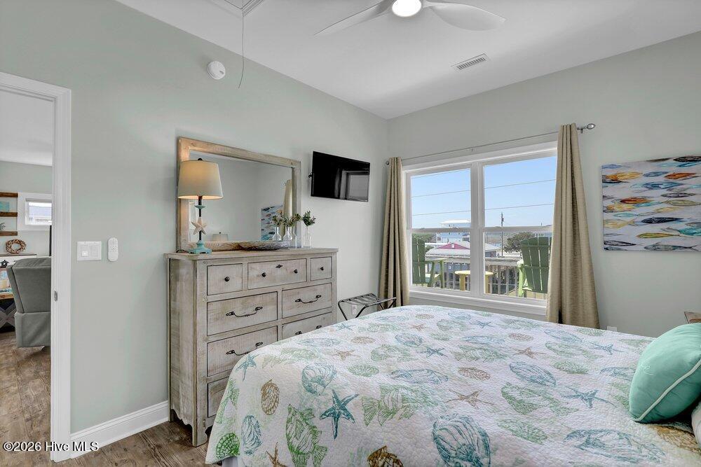2416 Island Drive Property Photo 22