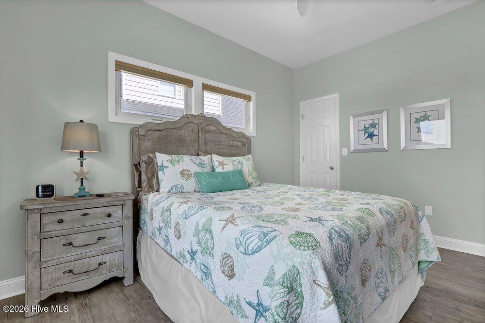 2416 Island Drive Property Photo 23