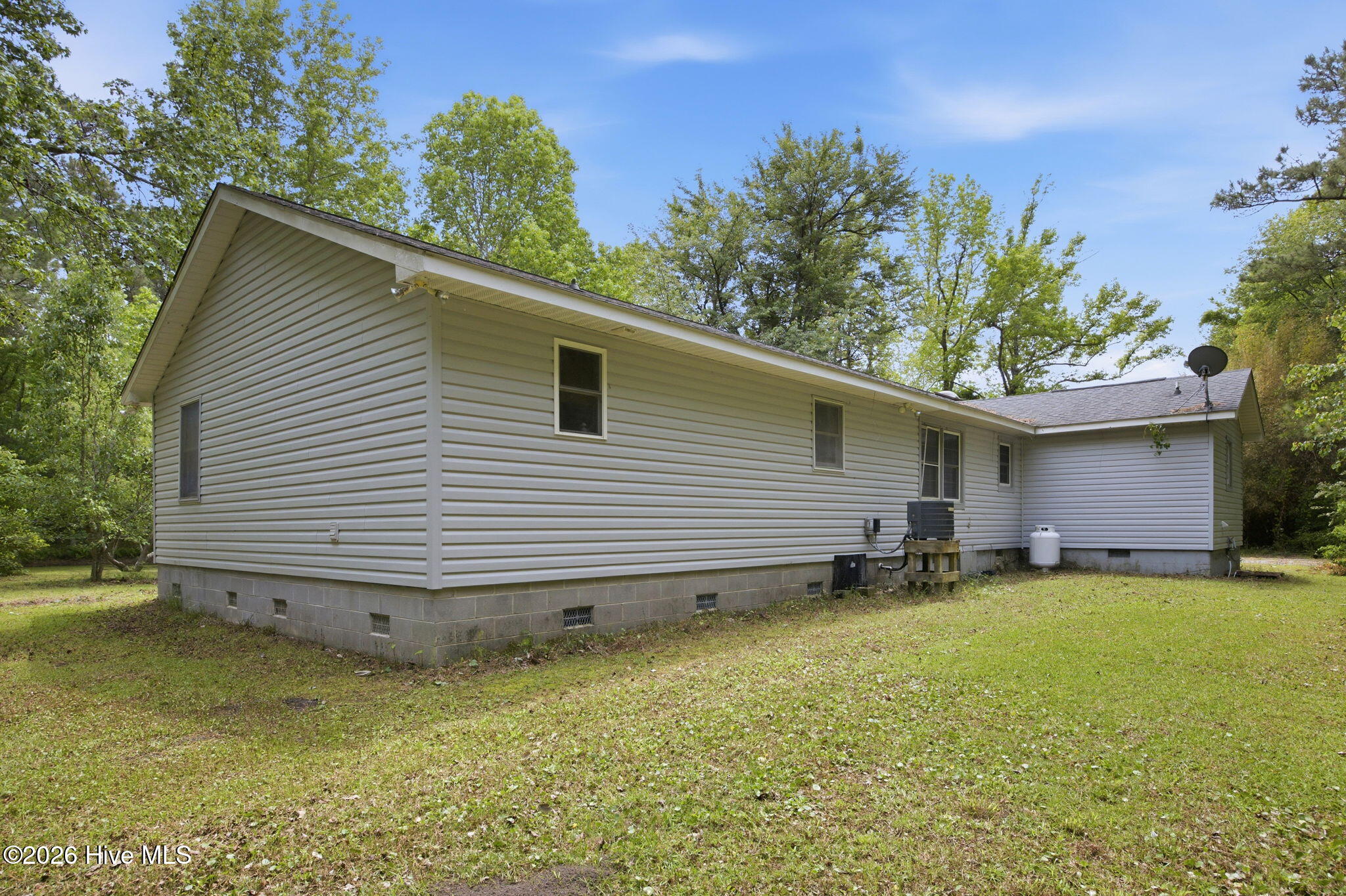 104 Old River Road Property Photo 6