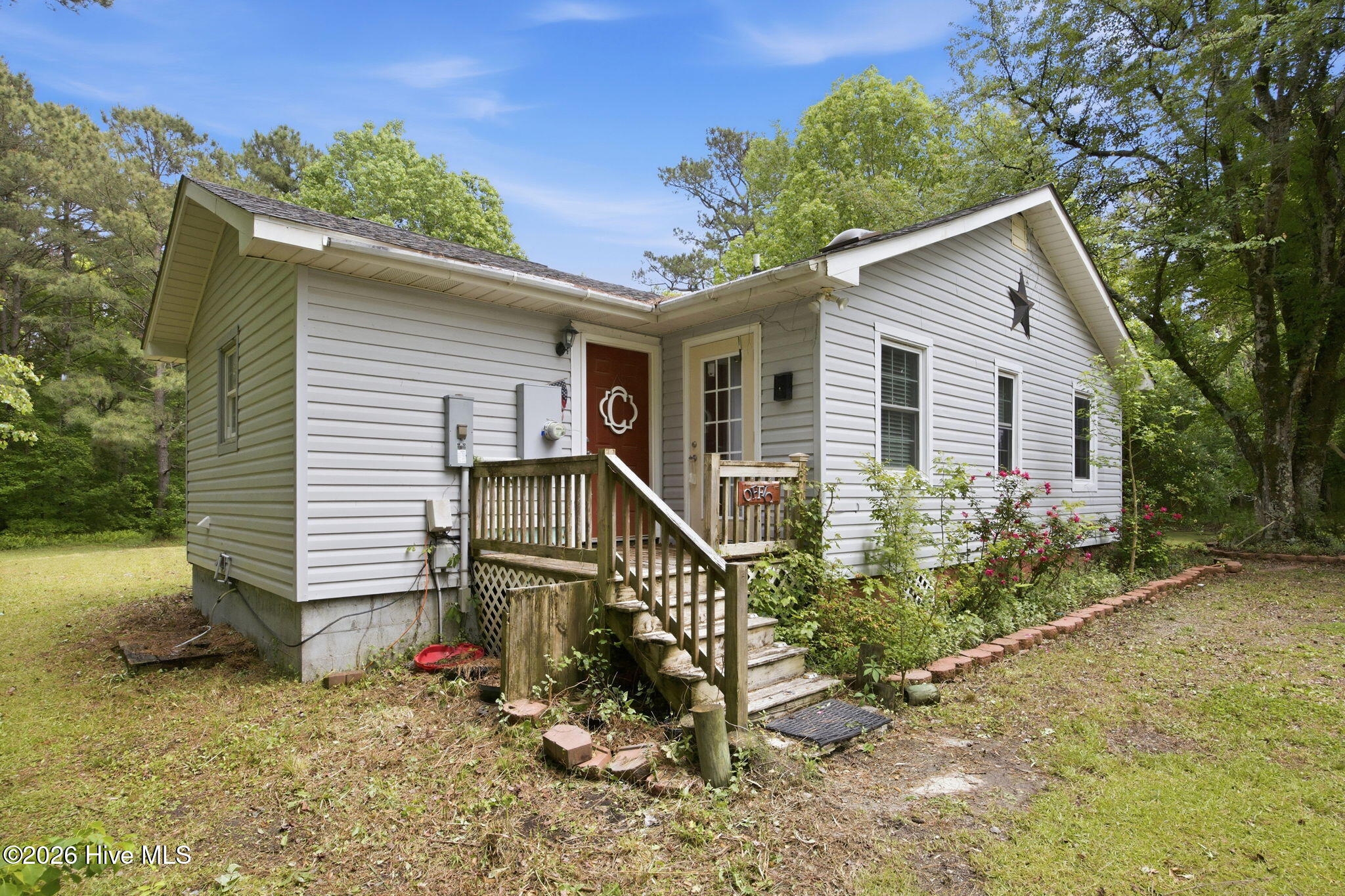 104 Old River Road Property Photo 7