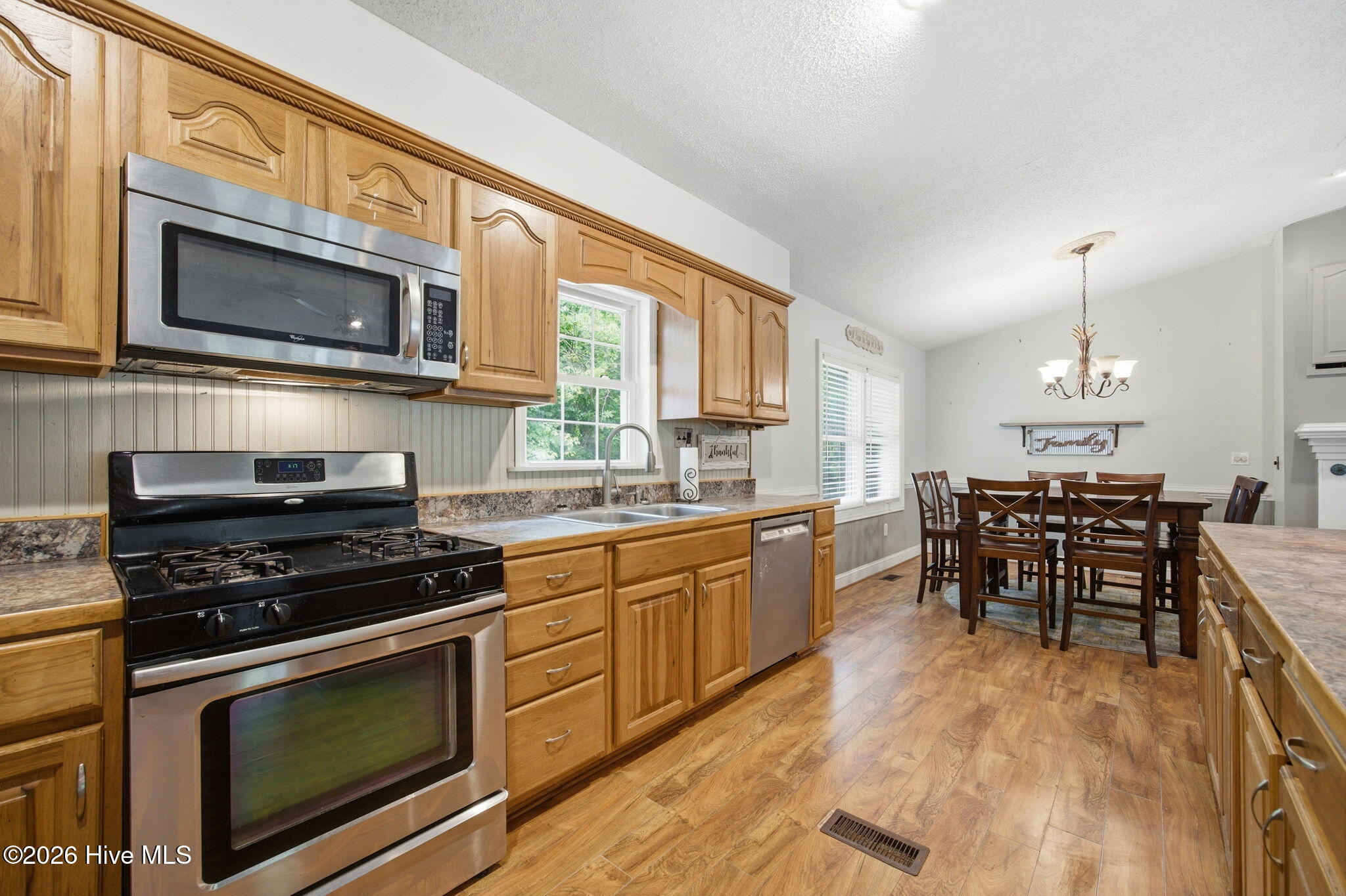 104 Old River Road Property Photo 11