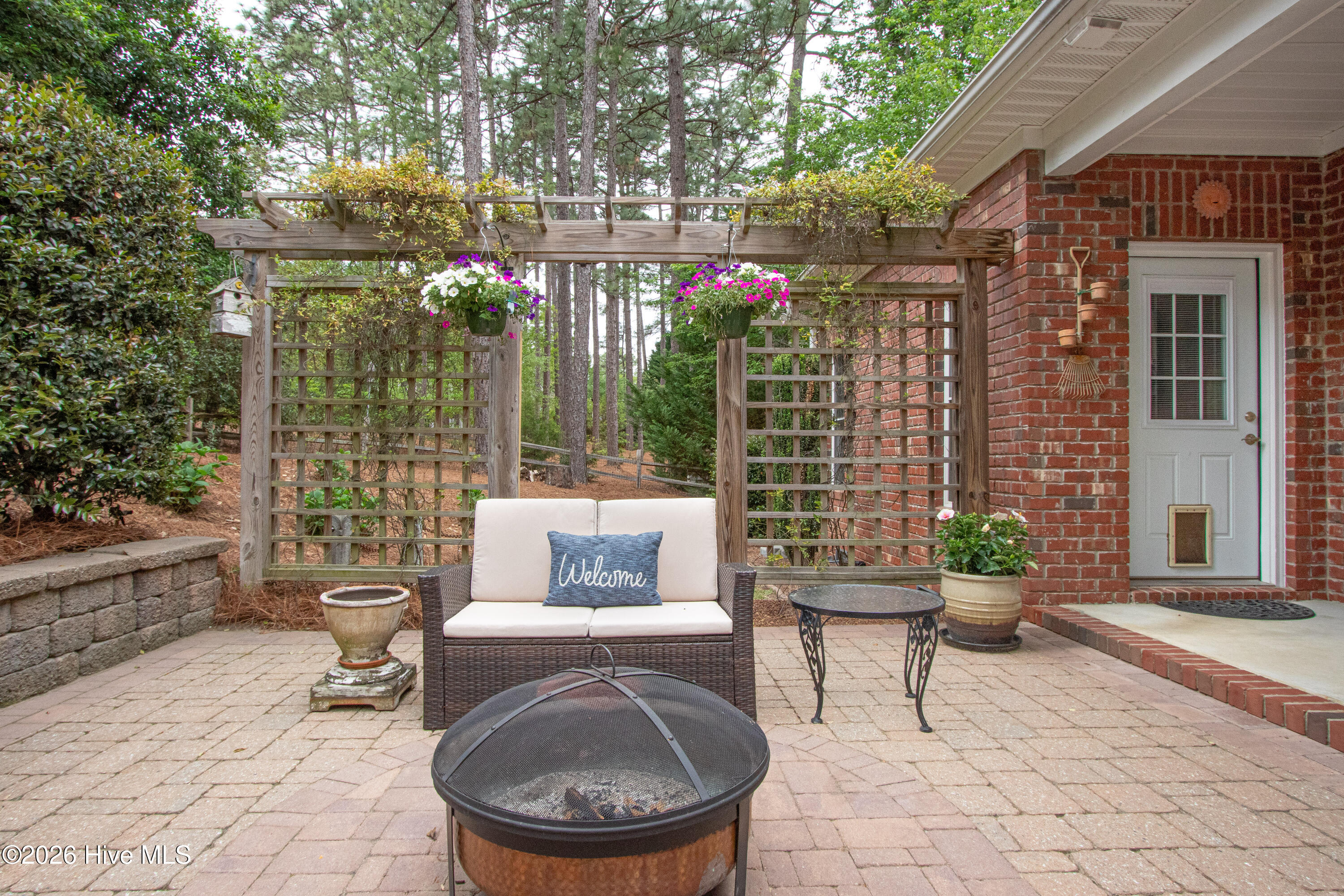 90 Bridle Path Circle Property Photo 17