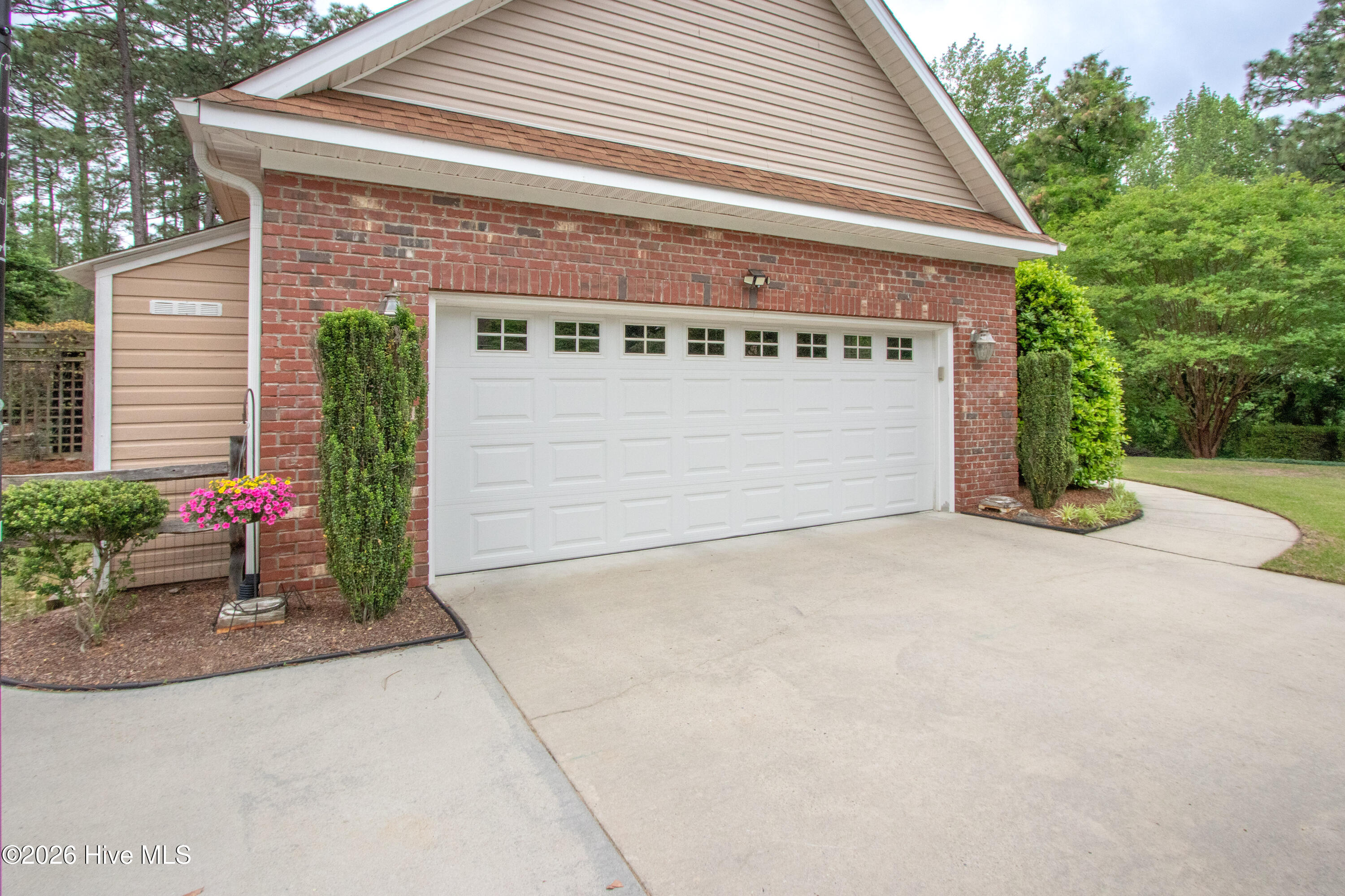 90 Bridle Path Circle Property Photo 53