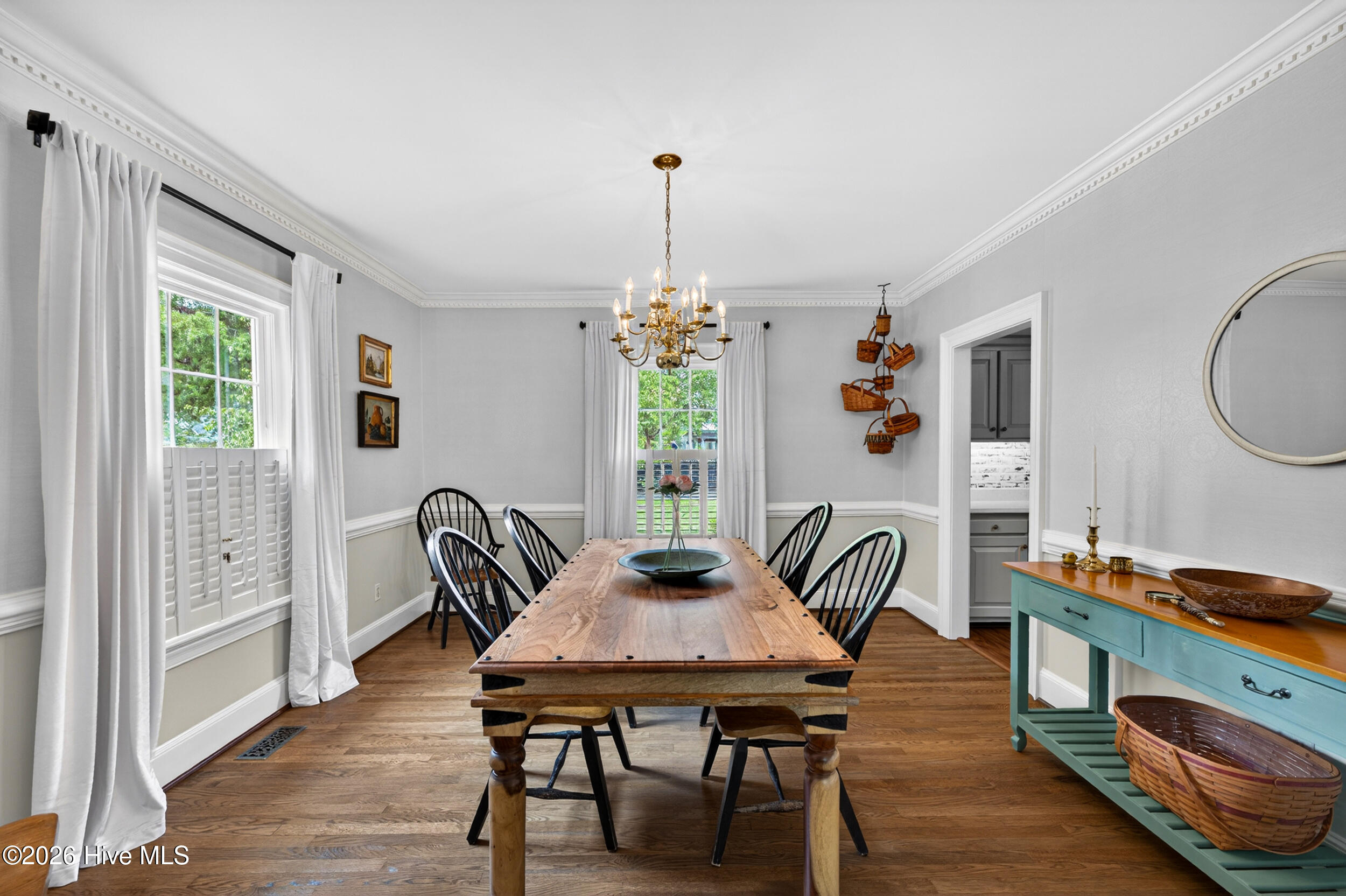 200 E Park Avenue Property Photo 24