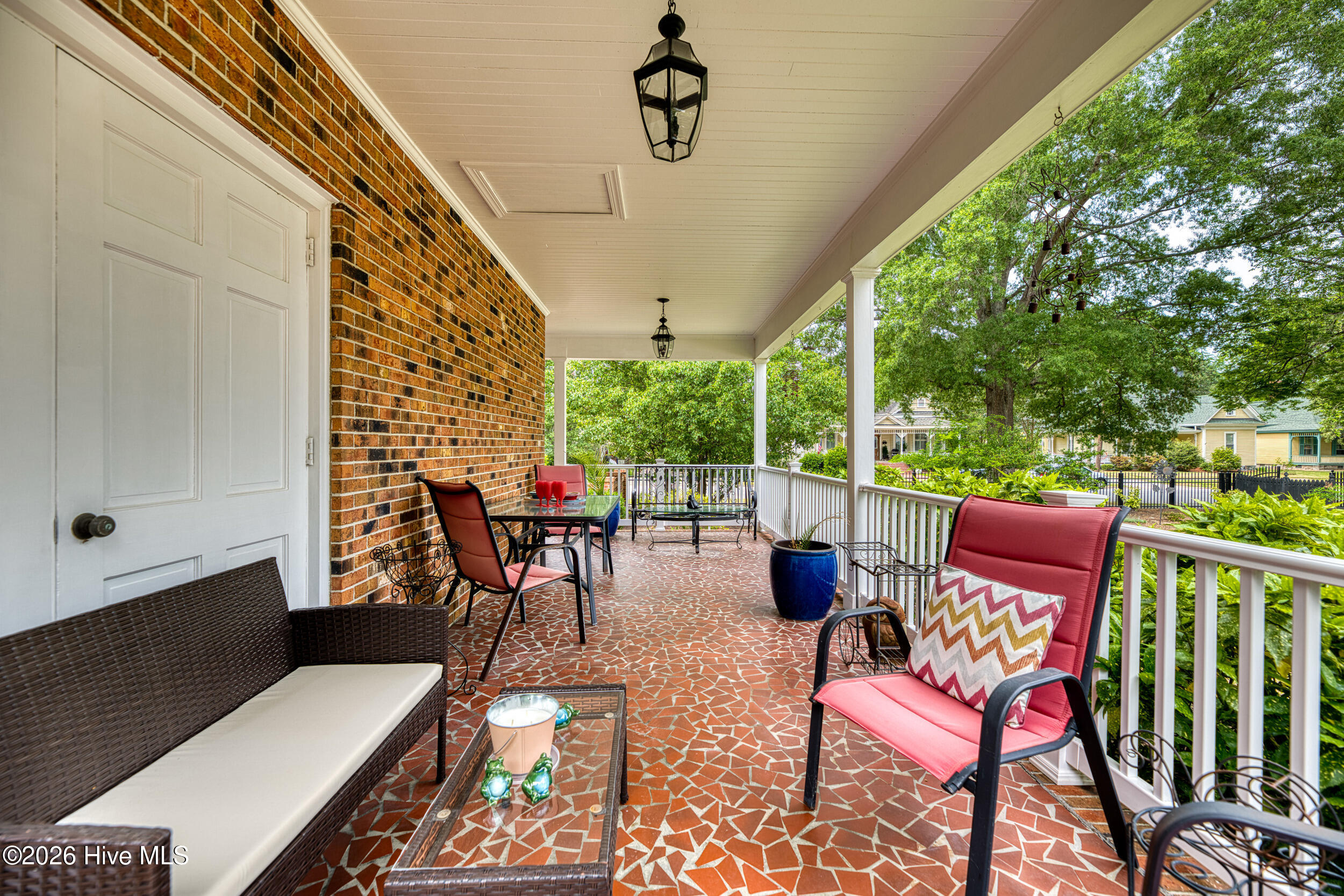 200 E Park Avenue Property Photo 44