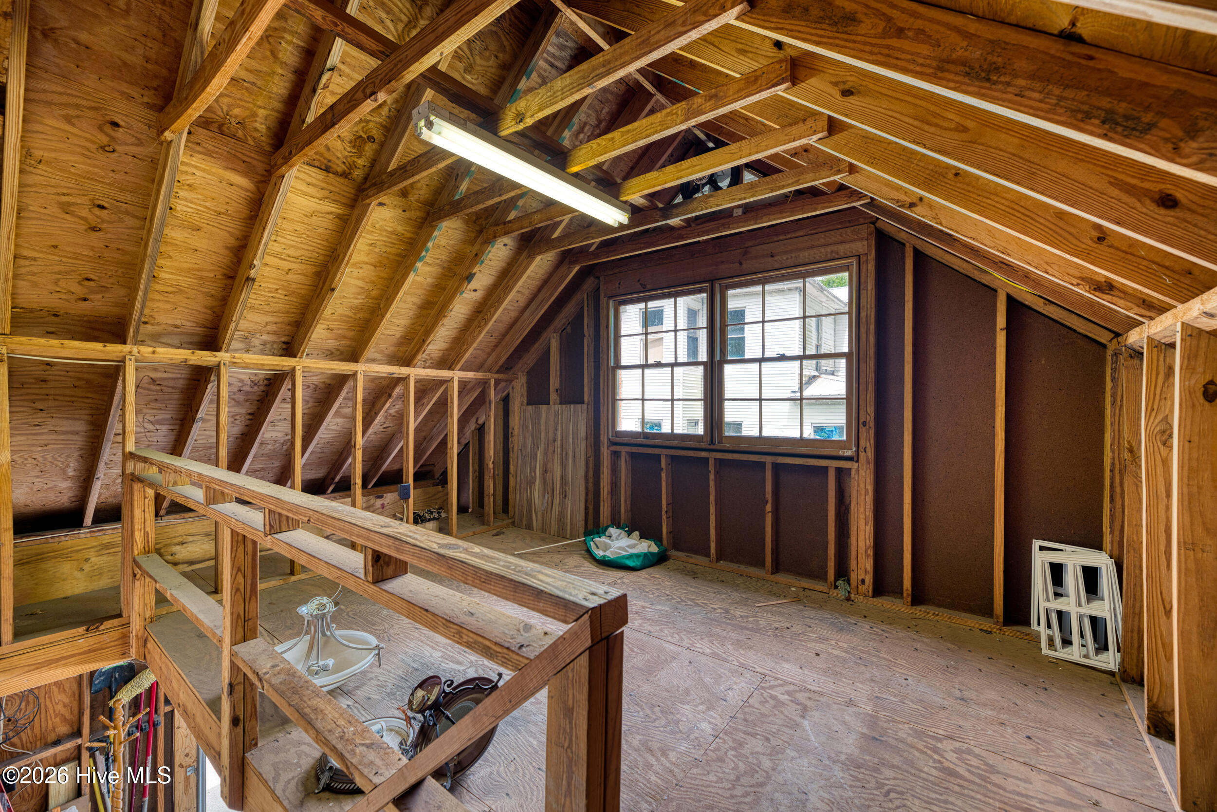 200 E Park Avenue Property Photo 50