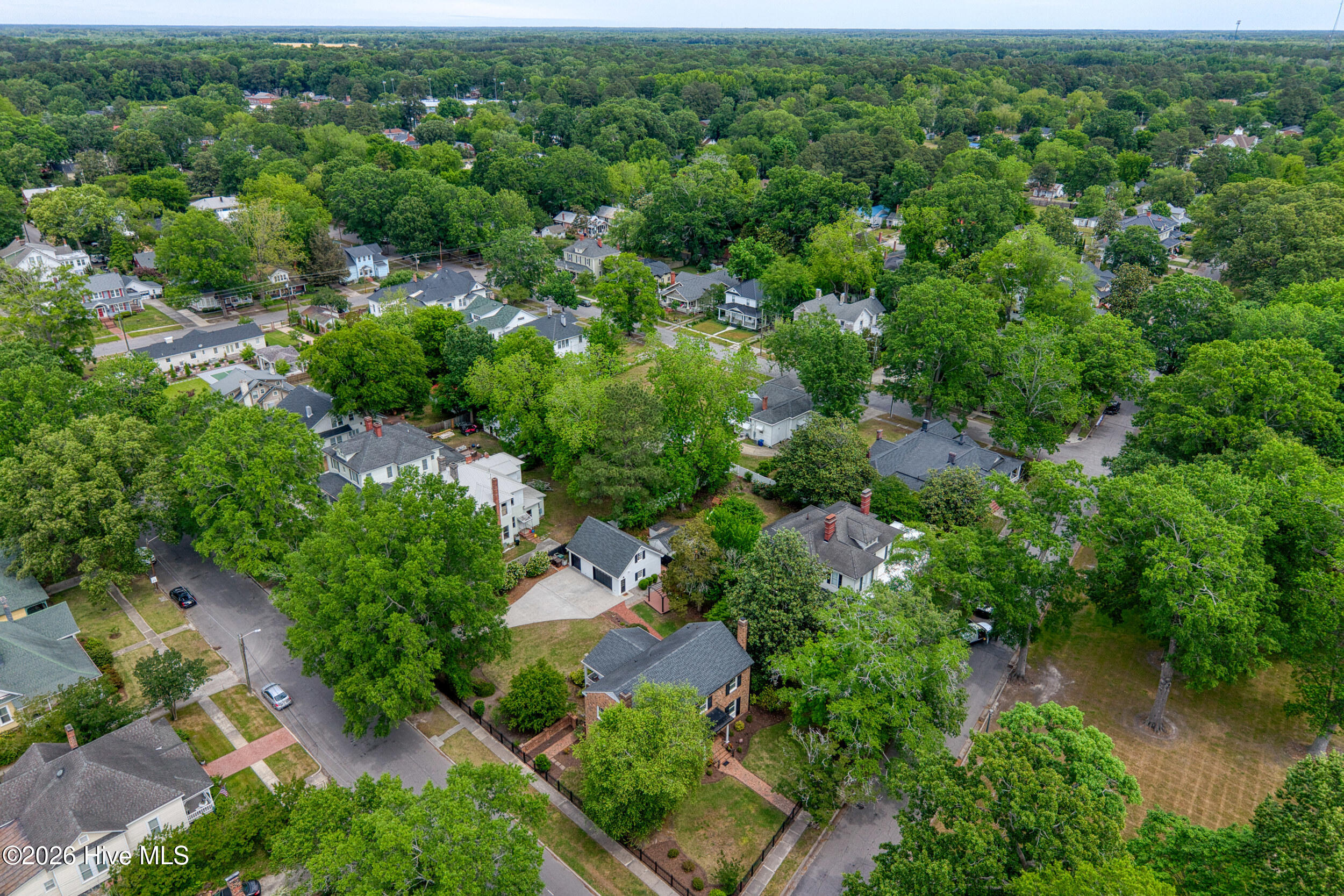 200 E Park Avenue Property Photo 59
