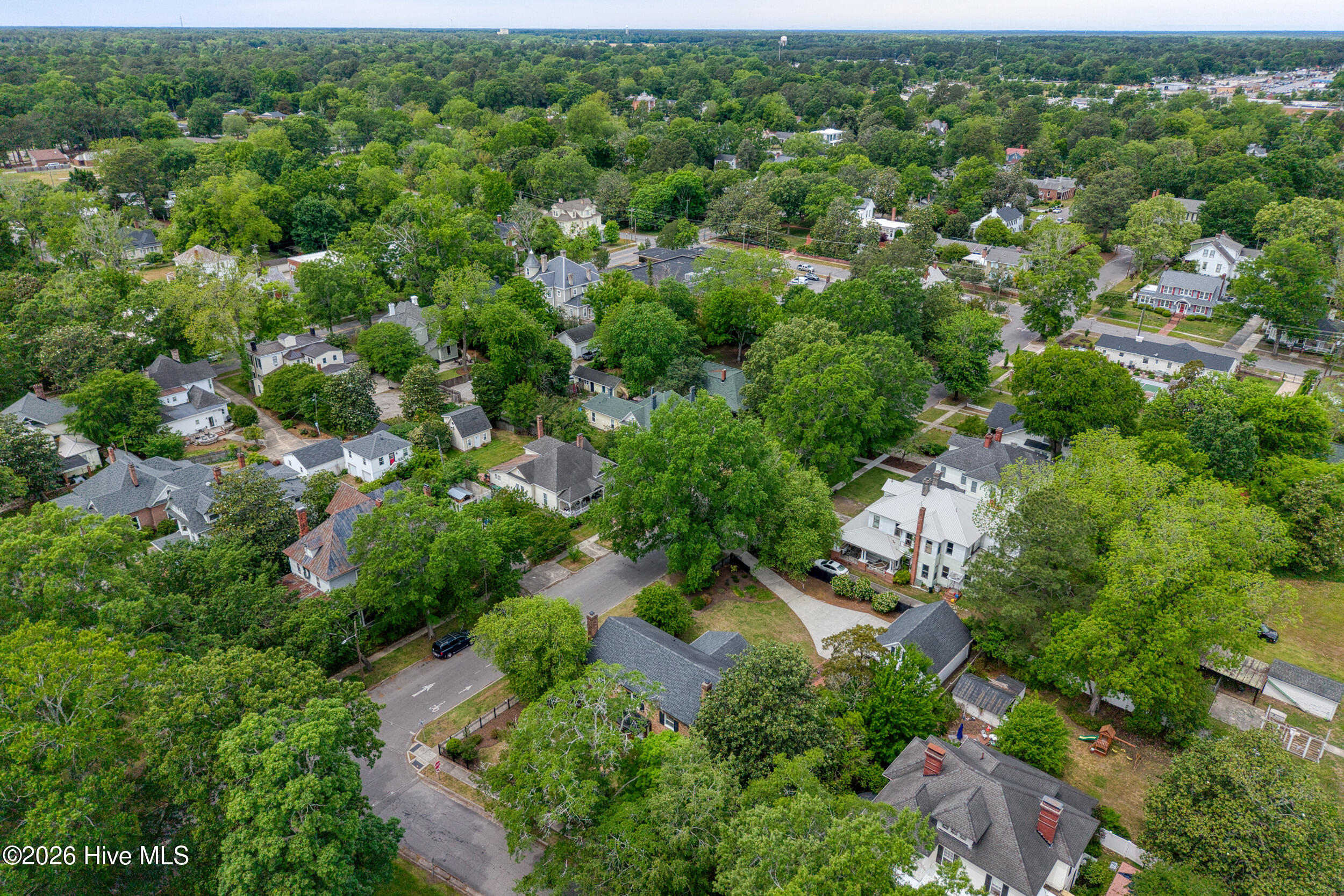 200 E Park Avenue Property Photo 60