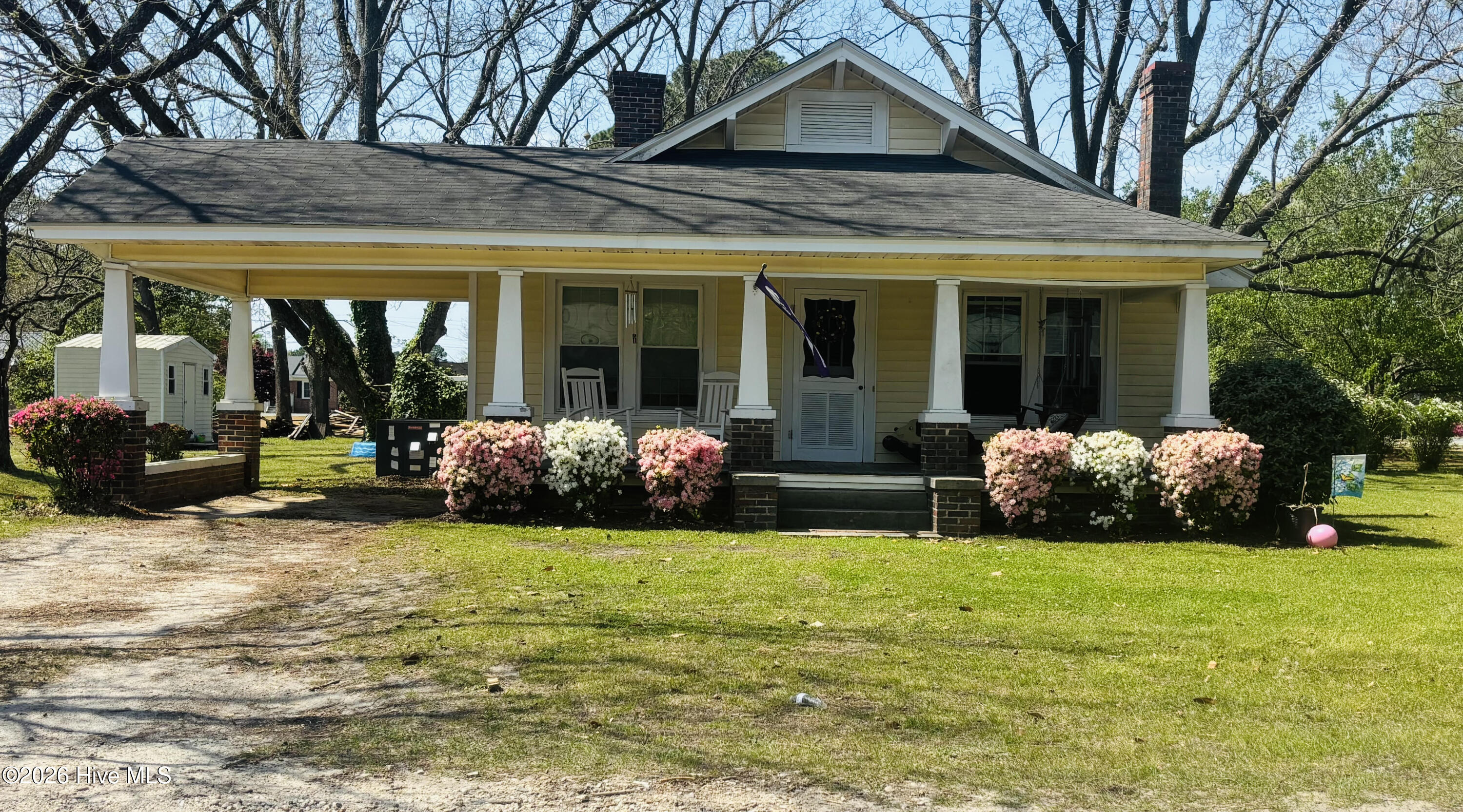 1011 Raleigh Road Property Photo 1