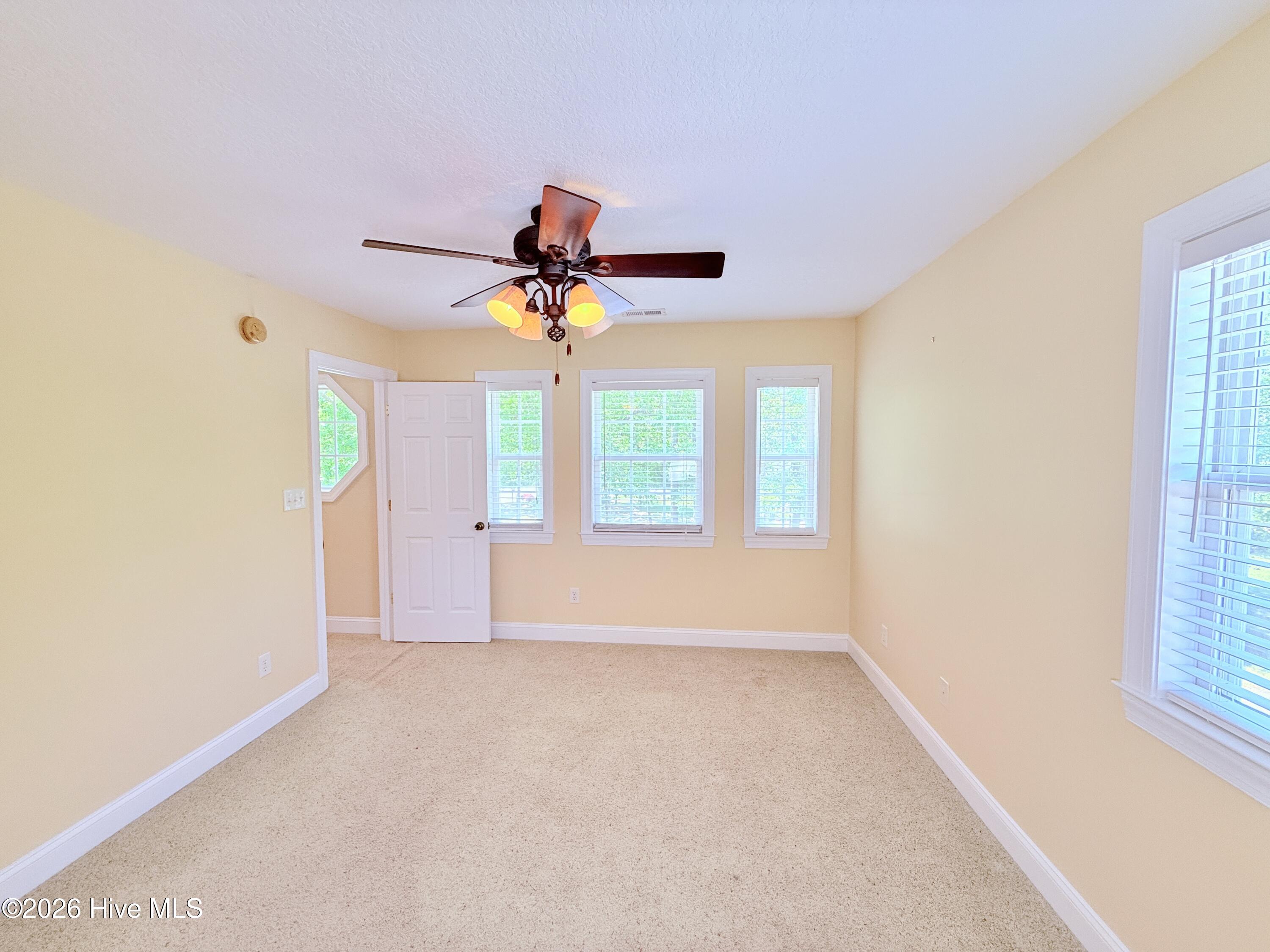 109 Sun Burst Circle Property Photo 35