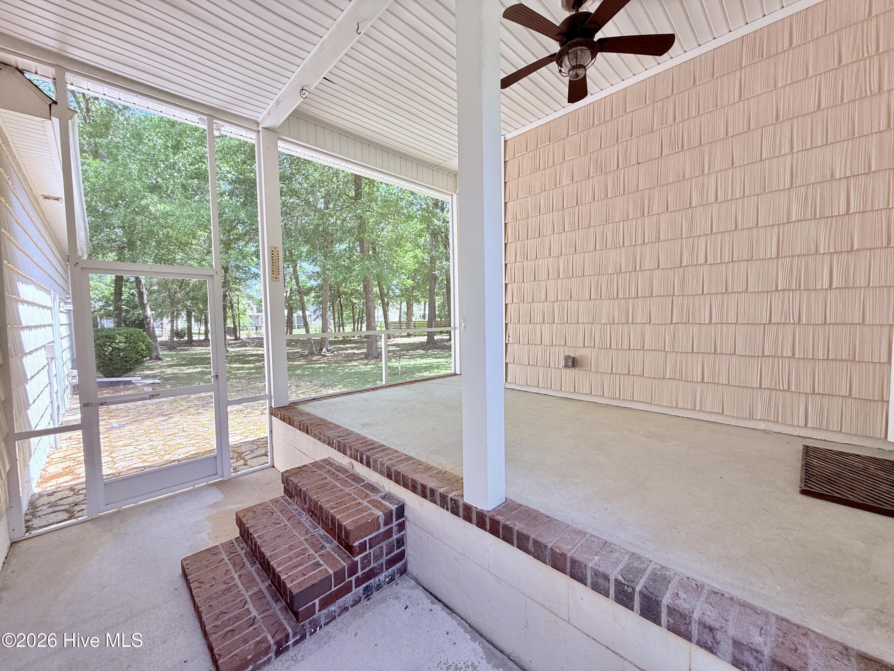109 Sun Burst Circle Property Photo 38