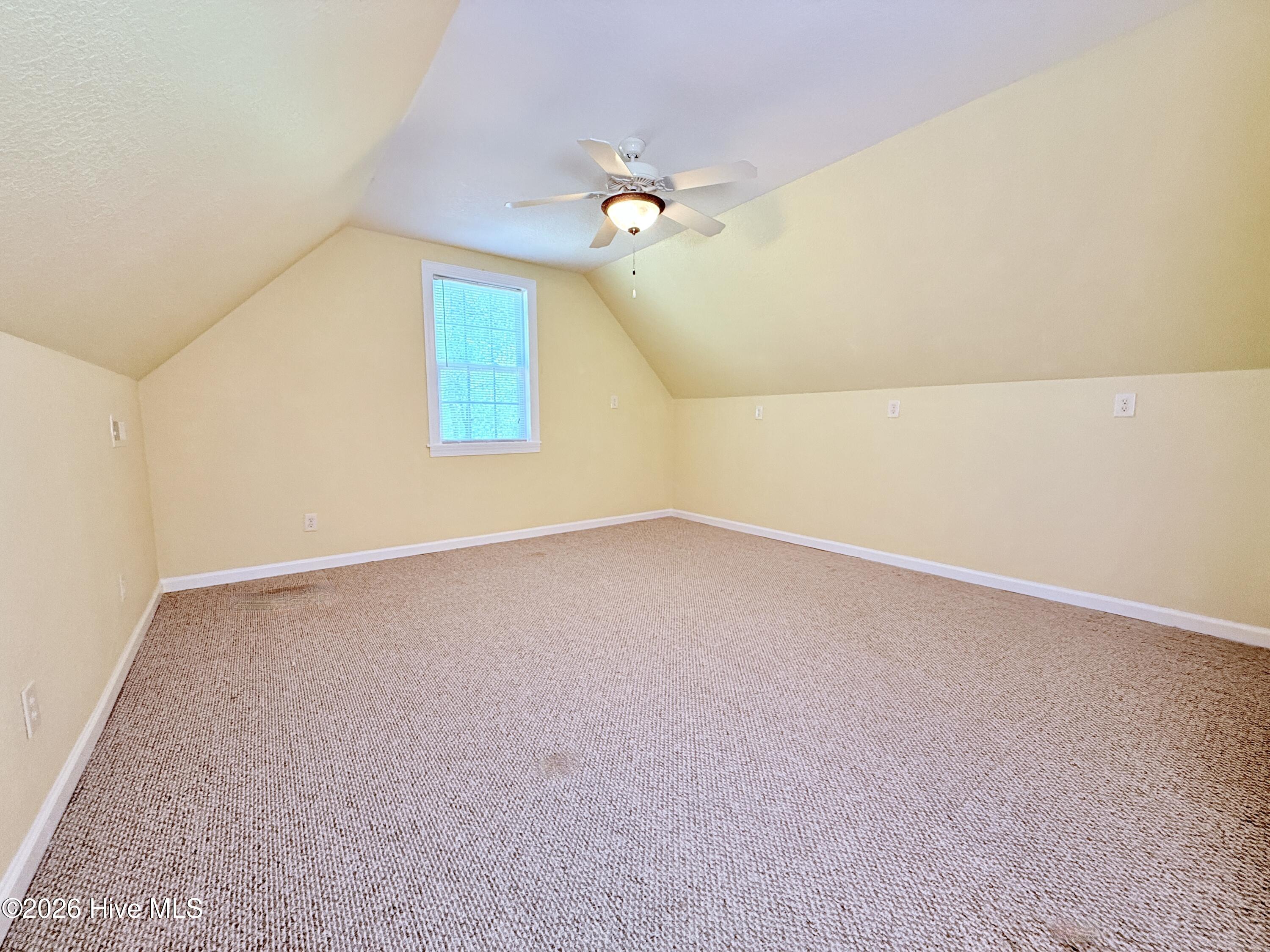 109 Sun Burst Circle Property Photo 44