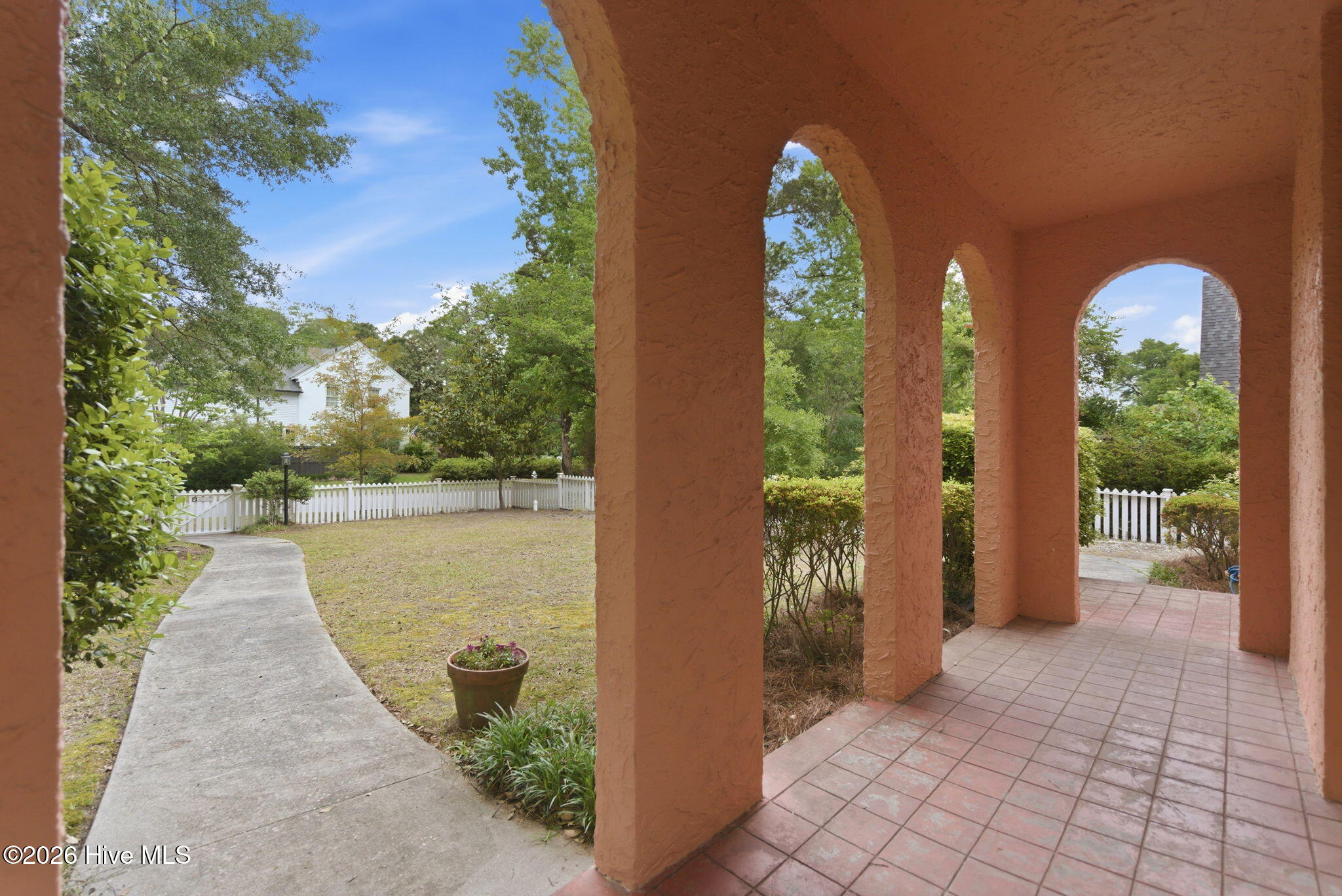 1411 Hawthorne Road Property Photo 5