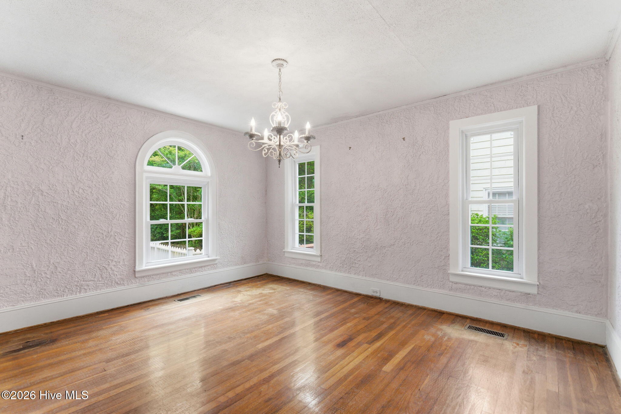 1411 Hawthorne Road Property Photo 16