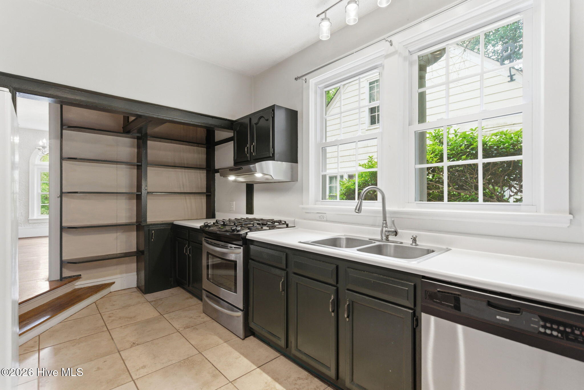 1411 Hawthorne Road Property Photo 22