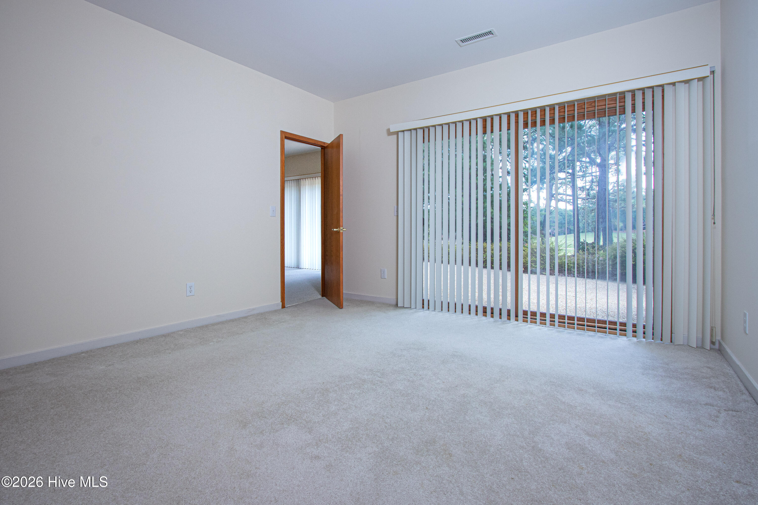 15 Shenecossett Lane Property Photo 33