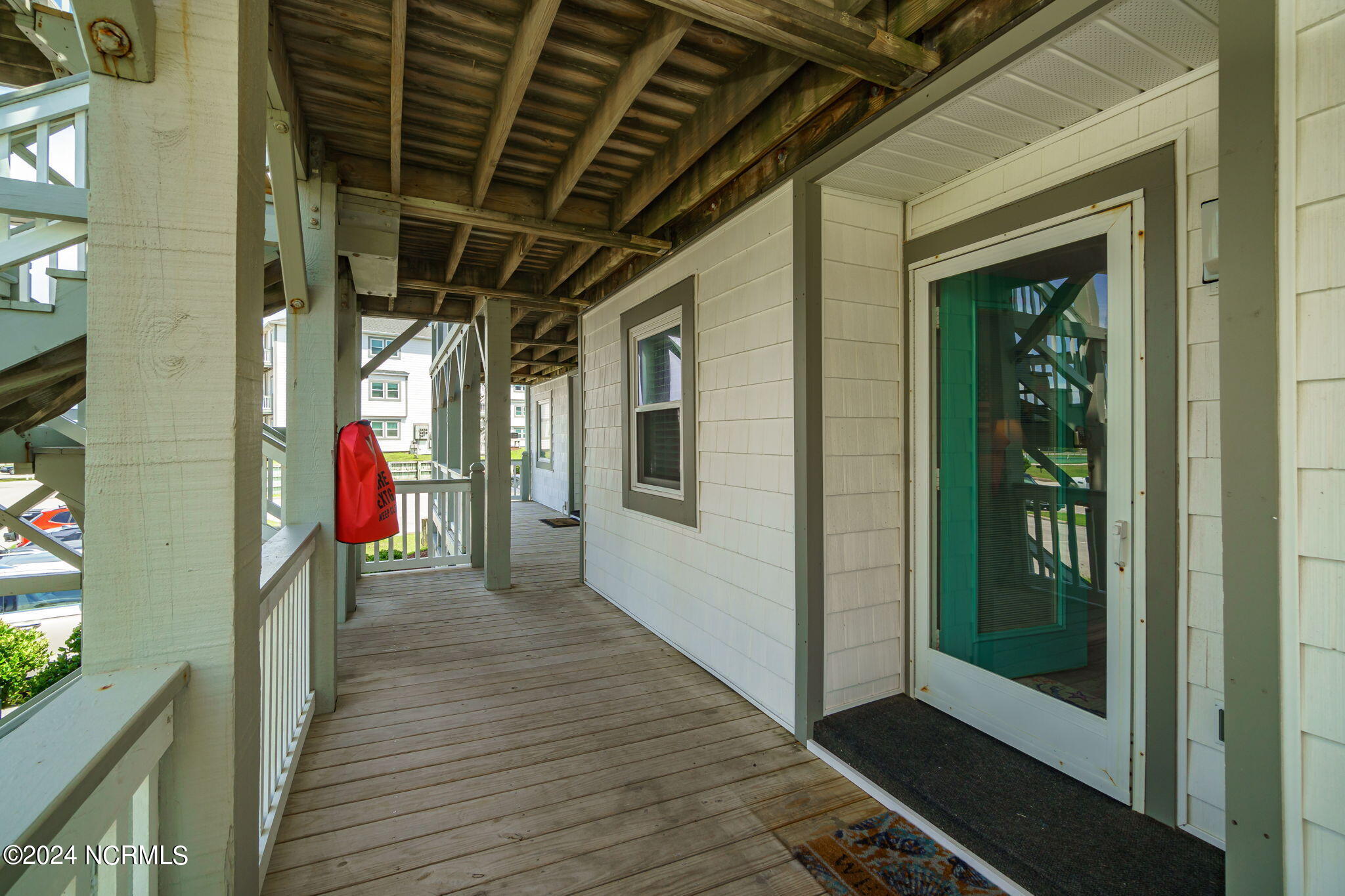 2905 Pointe West Drive B1 Pier Pointe Property Photo 27