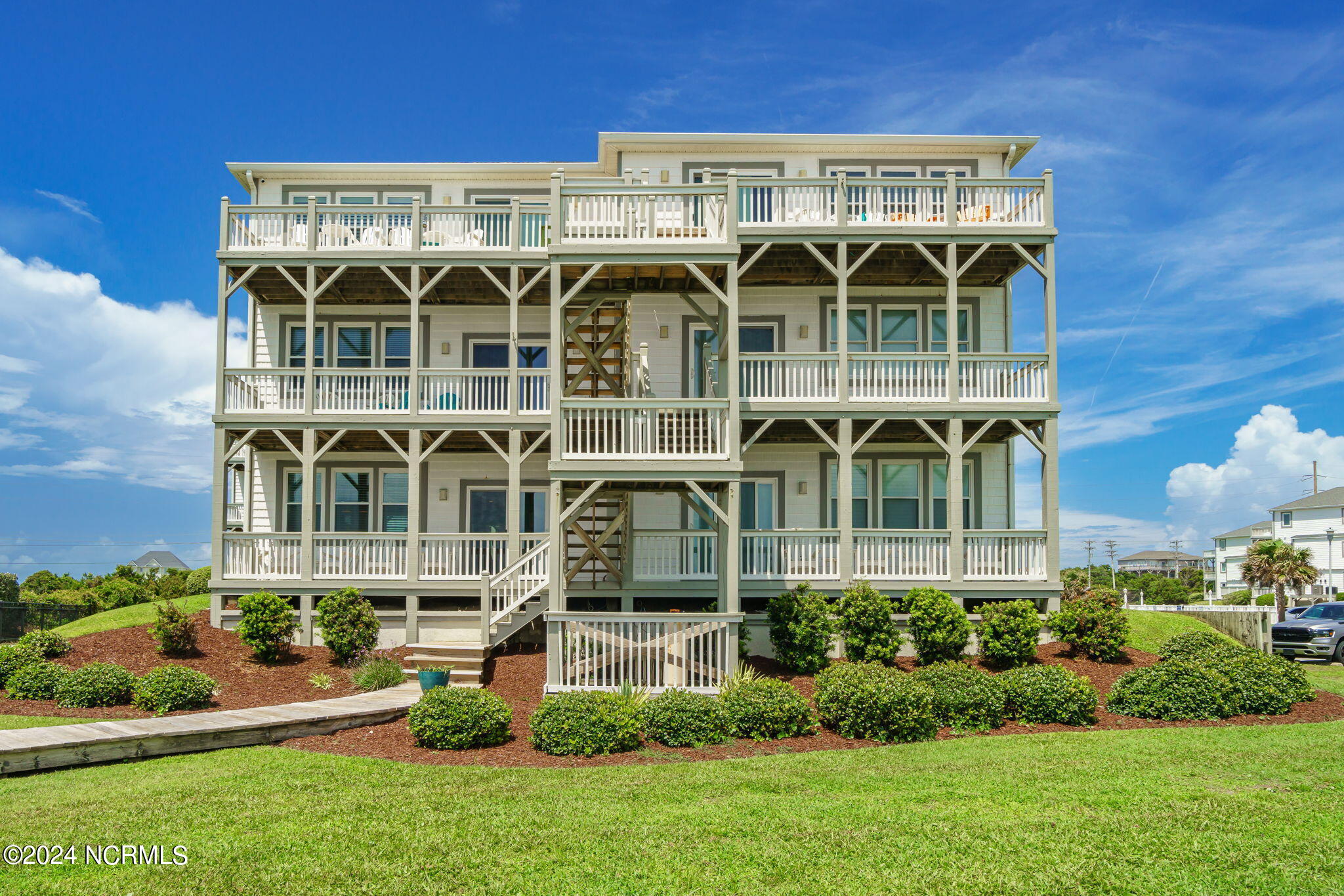 2905 Pointe West Drive B1 Pier Pointe Property Photo 31