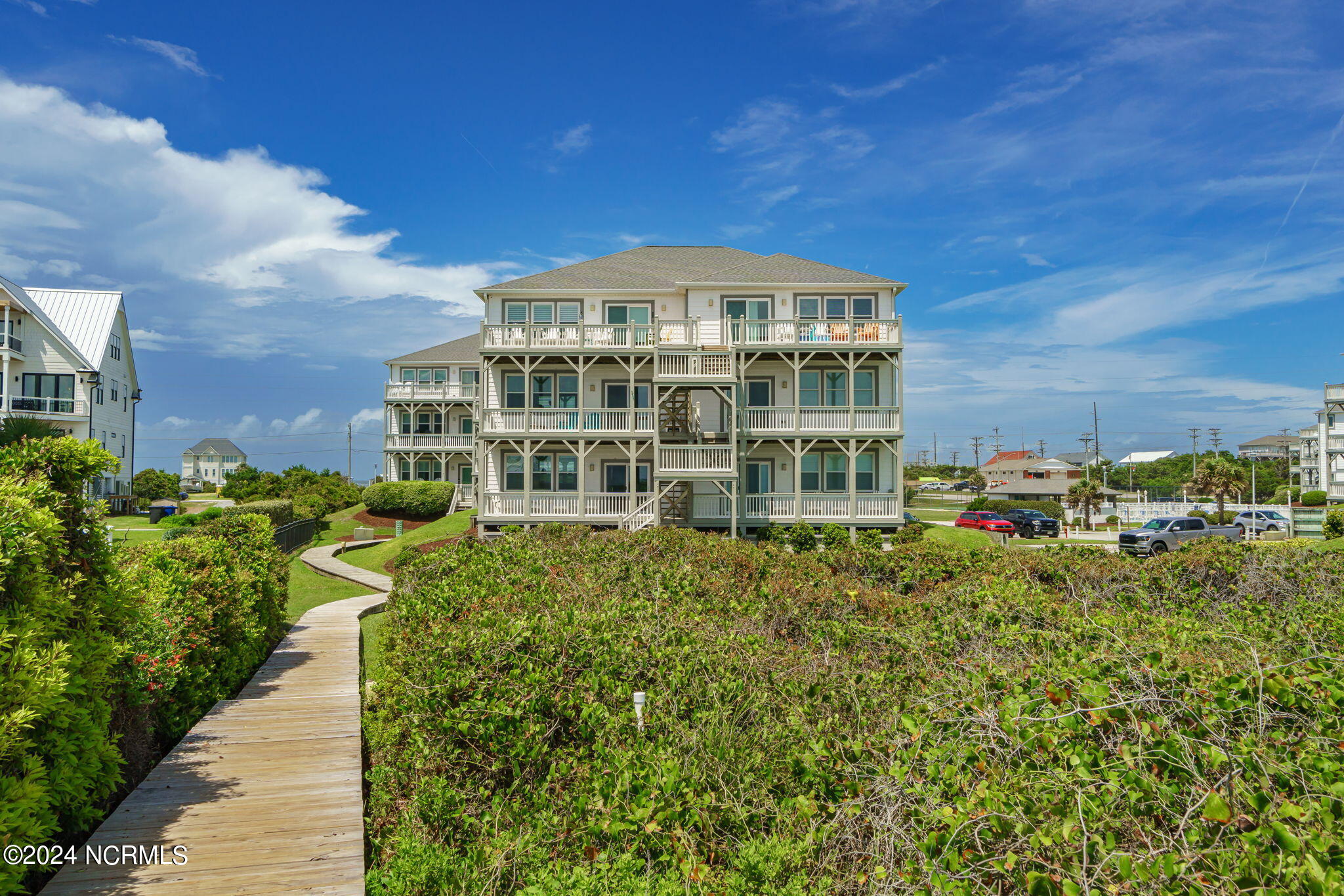 2905 Pointe West Drive B1 Pier Pointe Property Photo 34