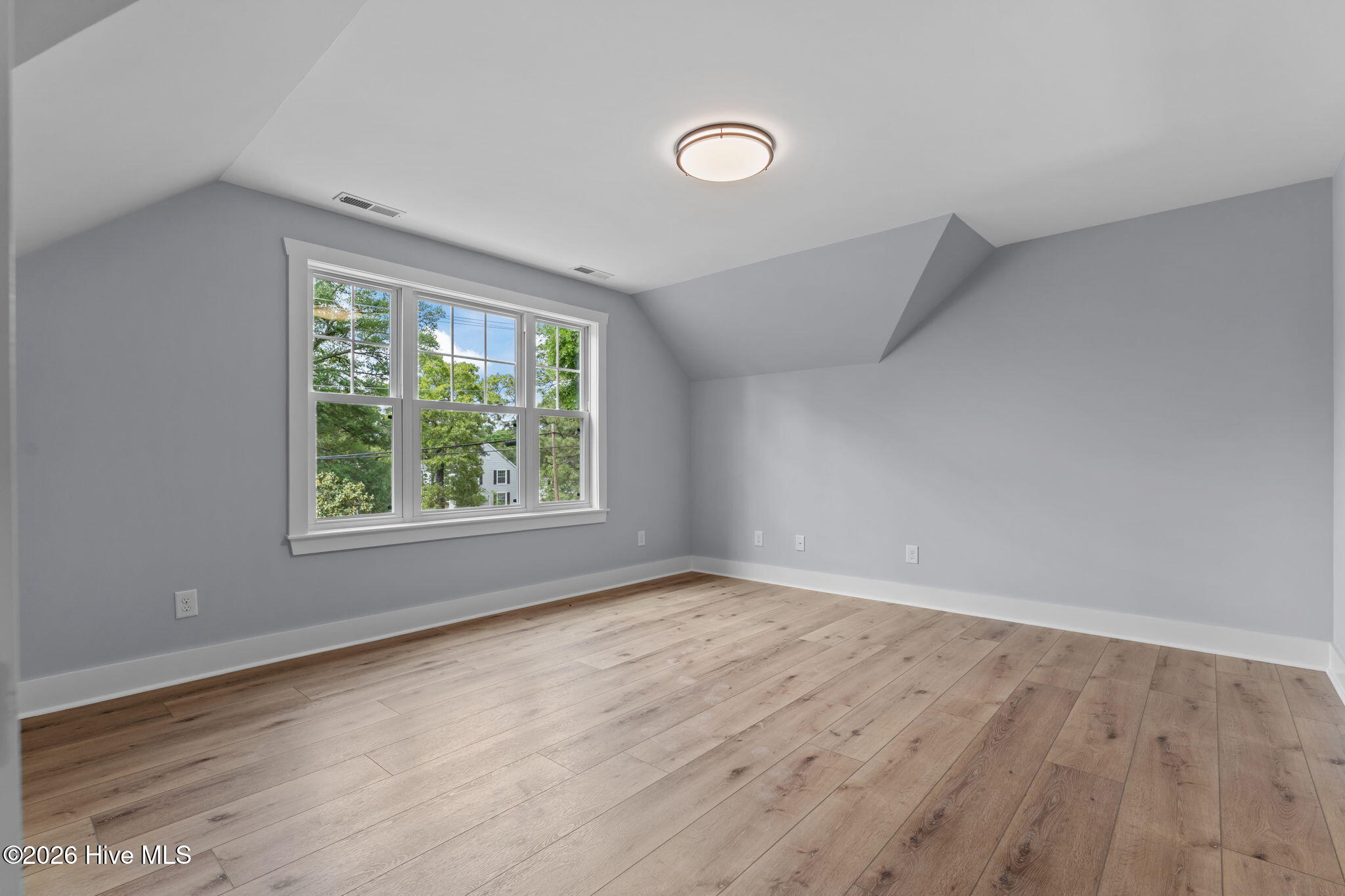 50 Dundee Road Property Photo 41
