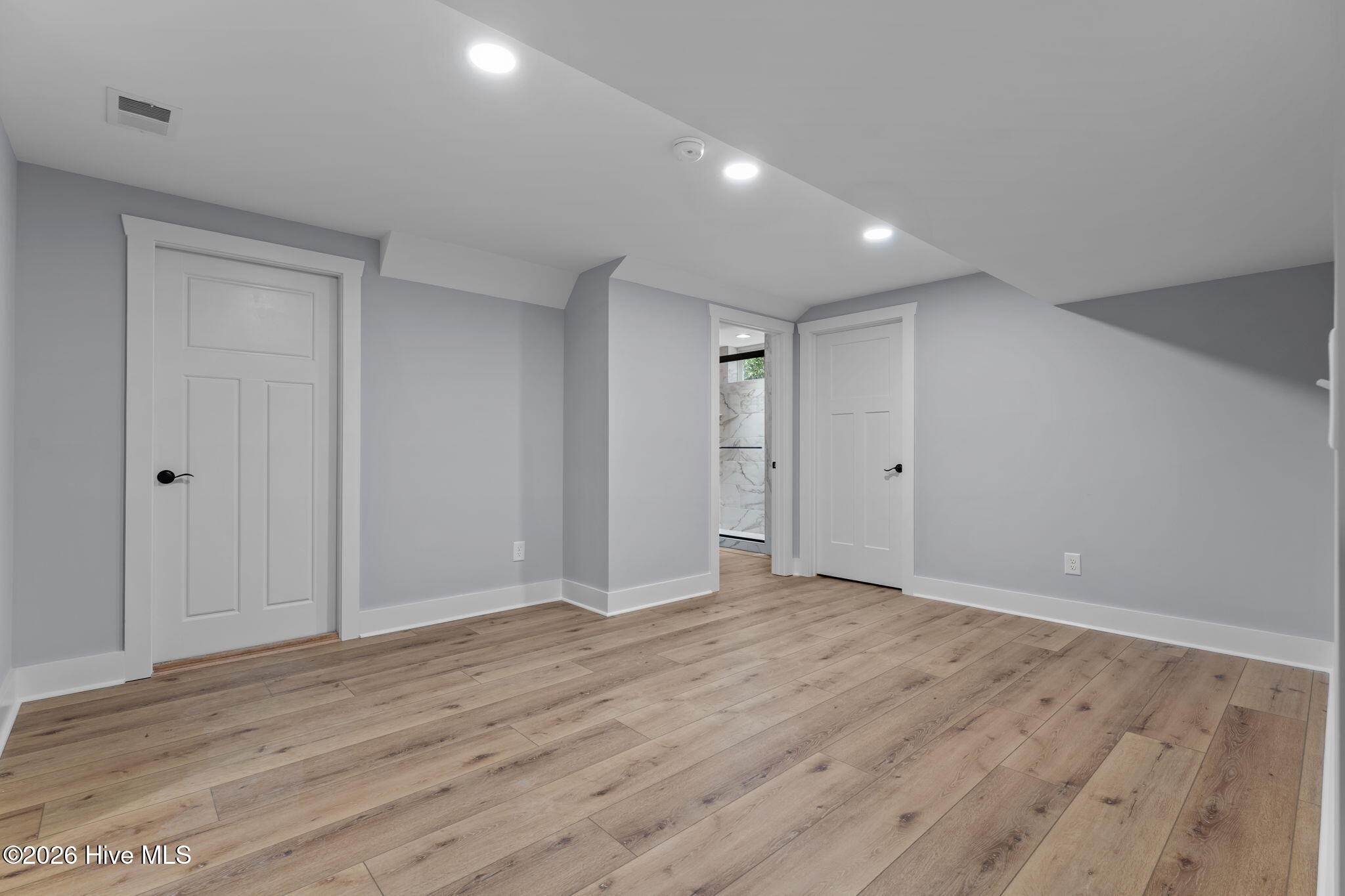 50 Dundee Road Property Photo 52