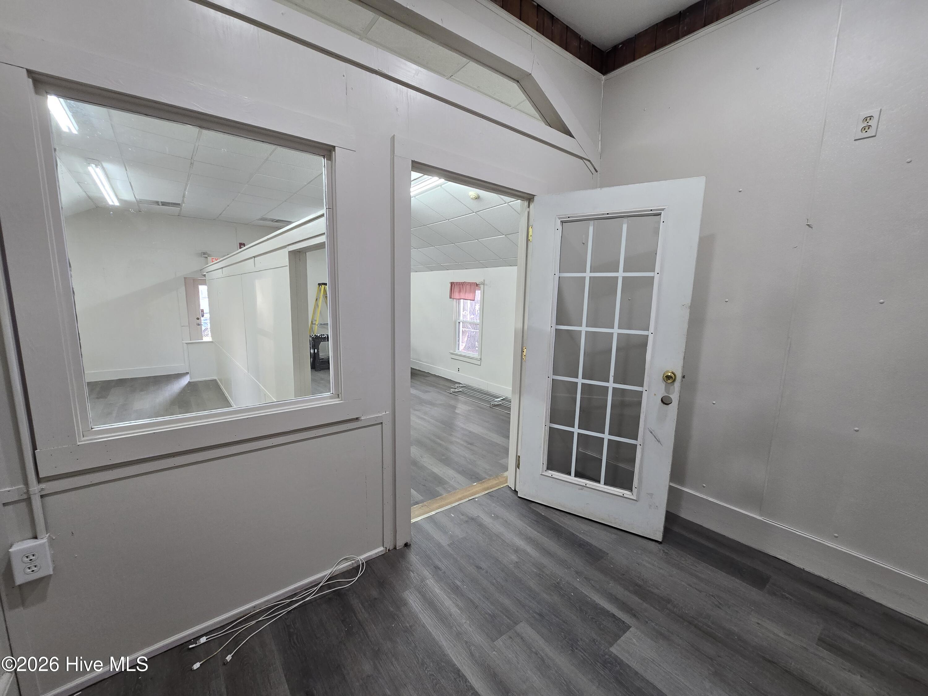 1000 Maple Street Property Photo 4