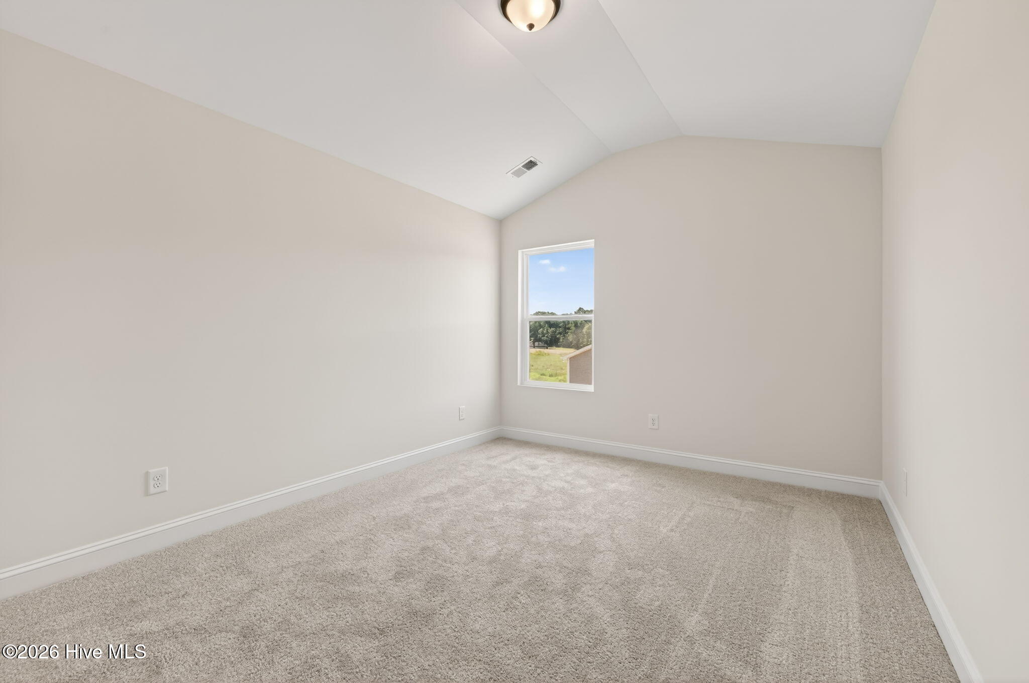 102 Maverick Lane Property Photo 32