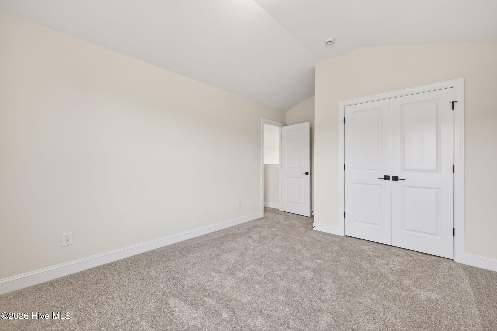 102 Maverick Lane Property Photo 33