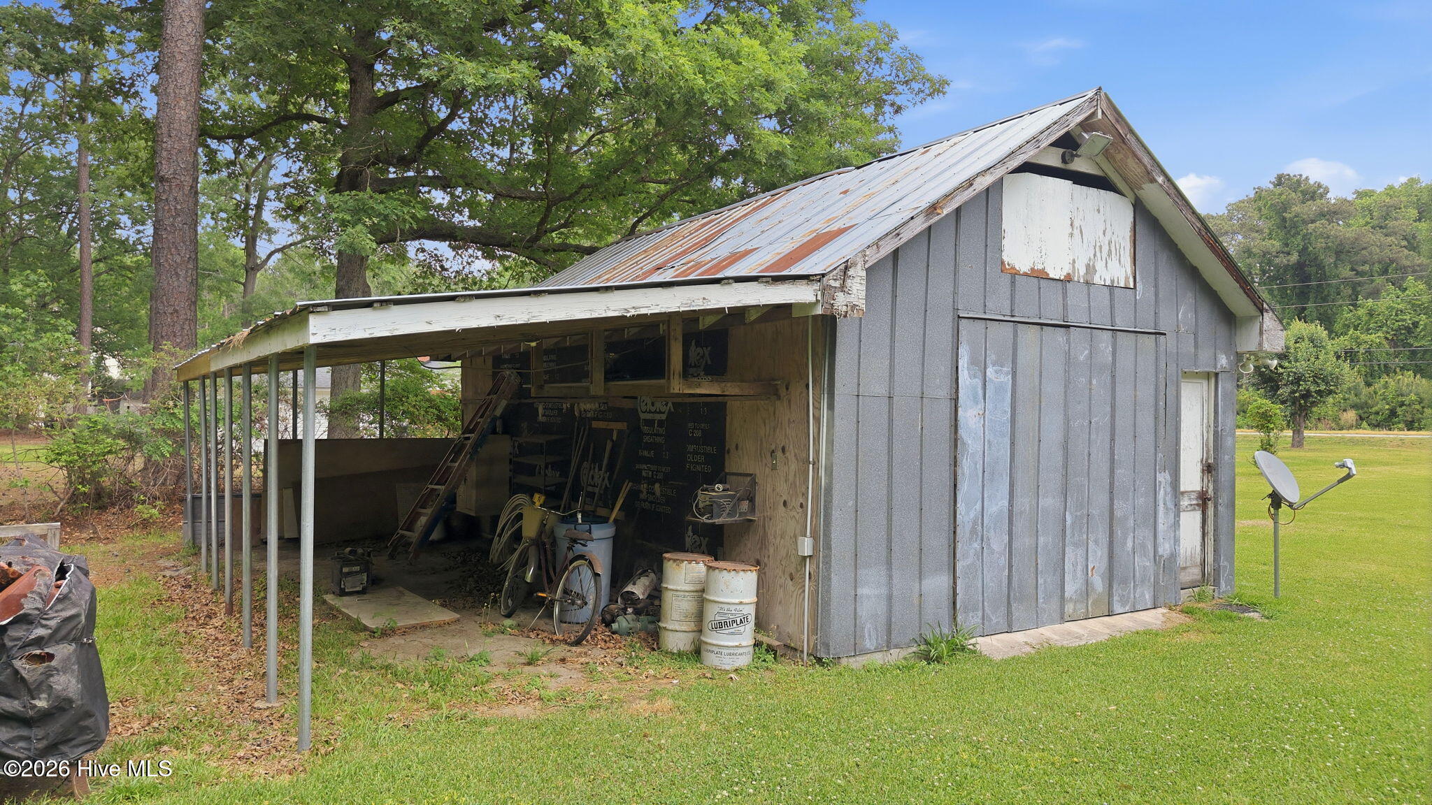 1050 Springfield Road Property Photo 8