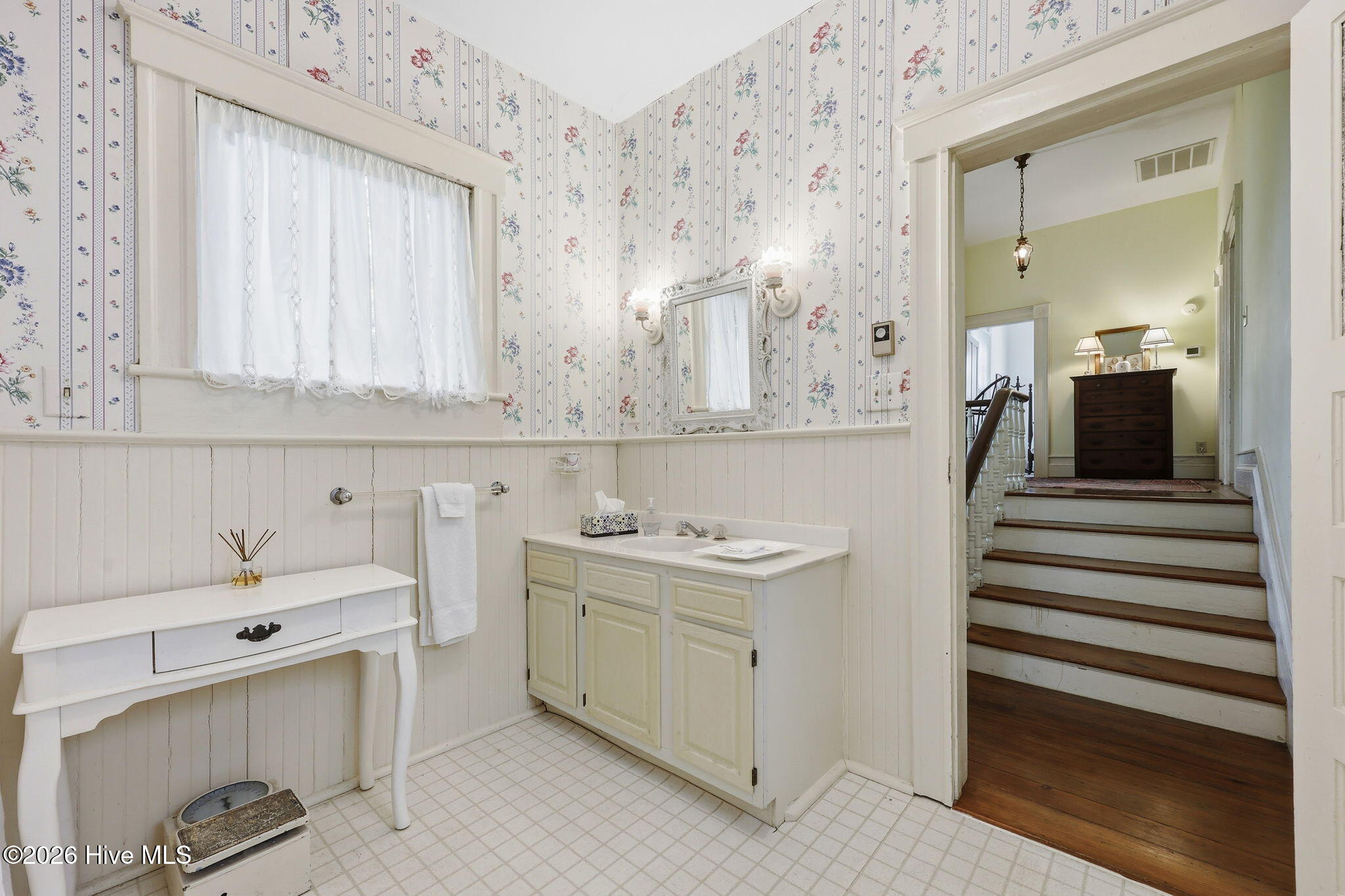 307 Ann Street Property Photo 32