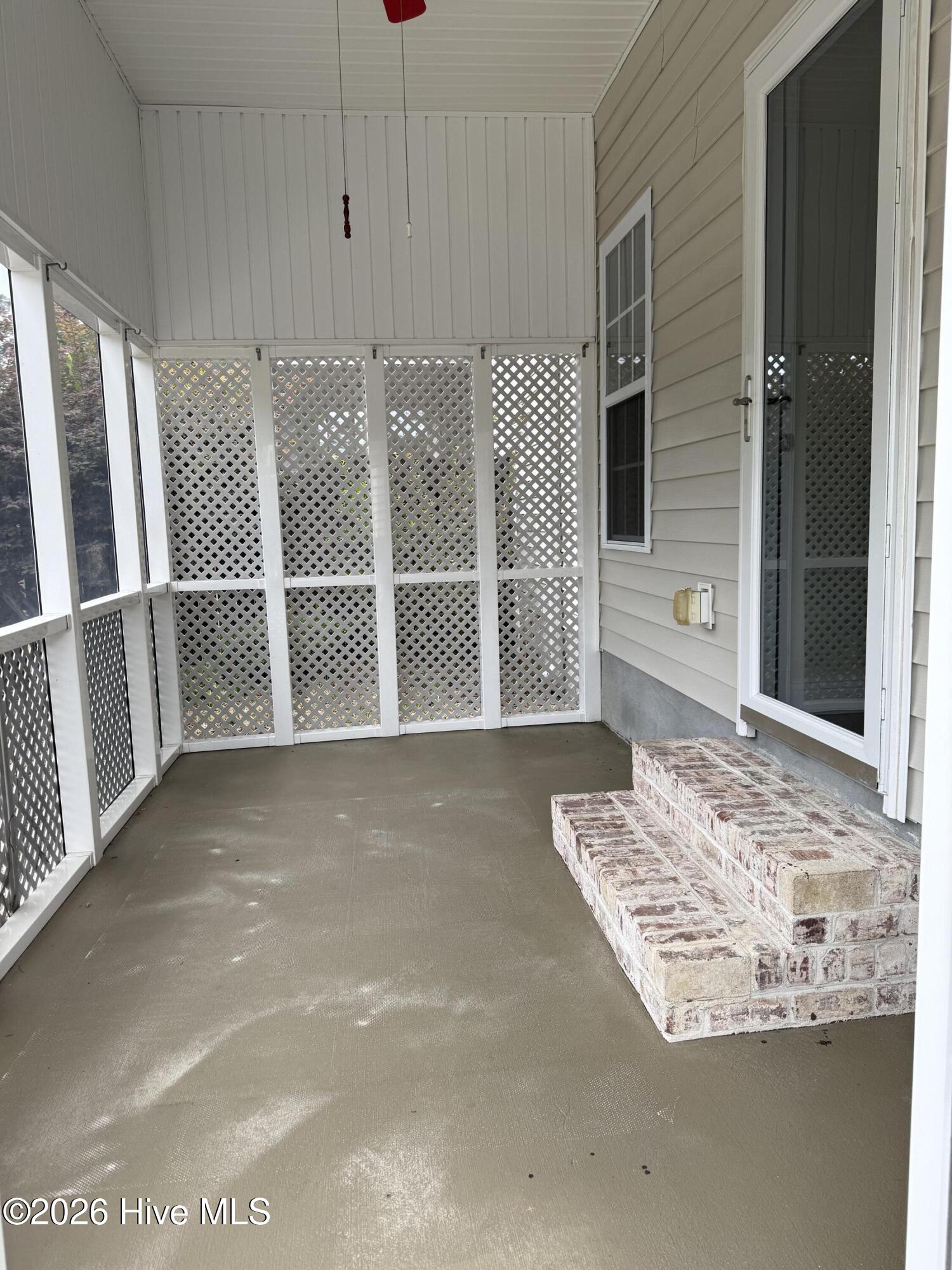 2060 Cambria Drive A Property Photo 9