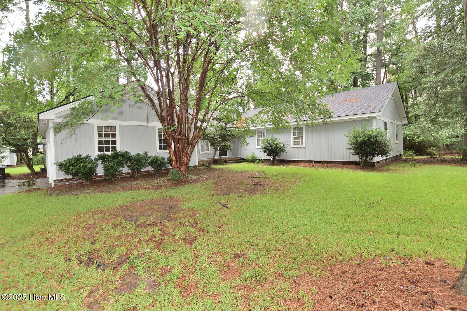 117 Tam O Shanter Drive Property Photo 2