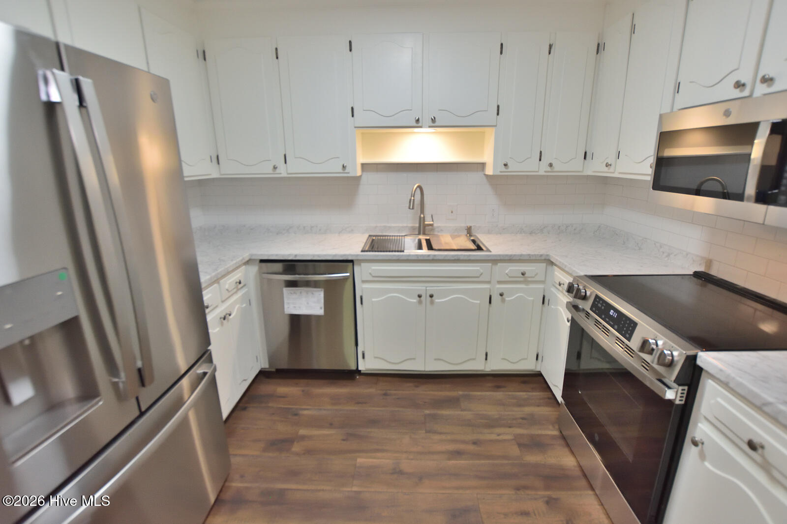 117 Tam O Shanter Drive Property Photo 13