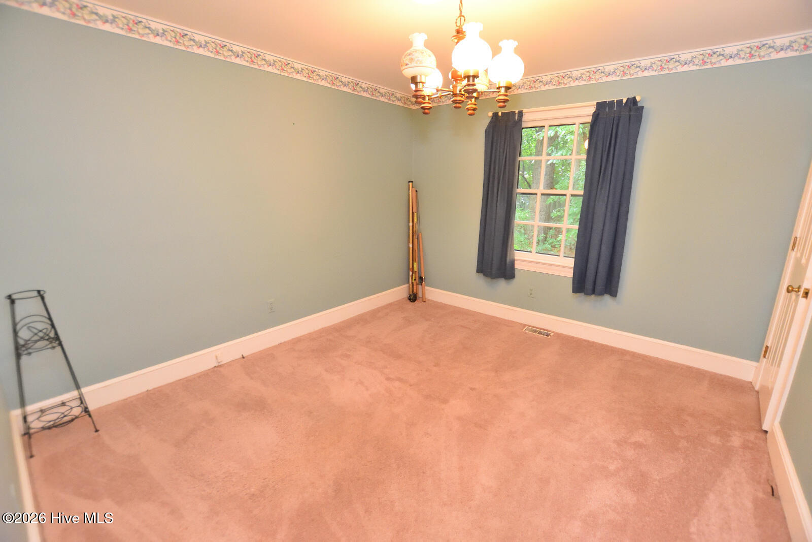 117 Tam O Shanter Drive Property Photo 18
