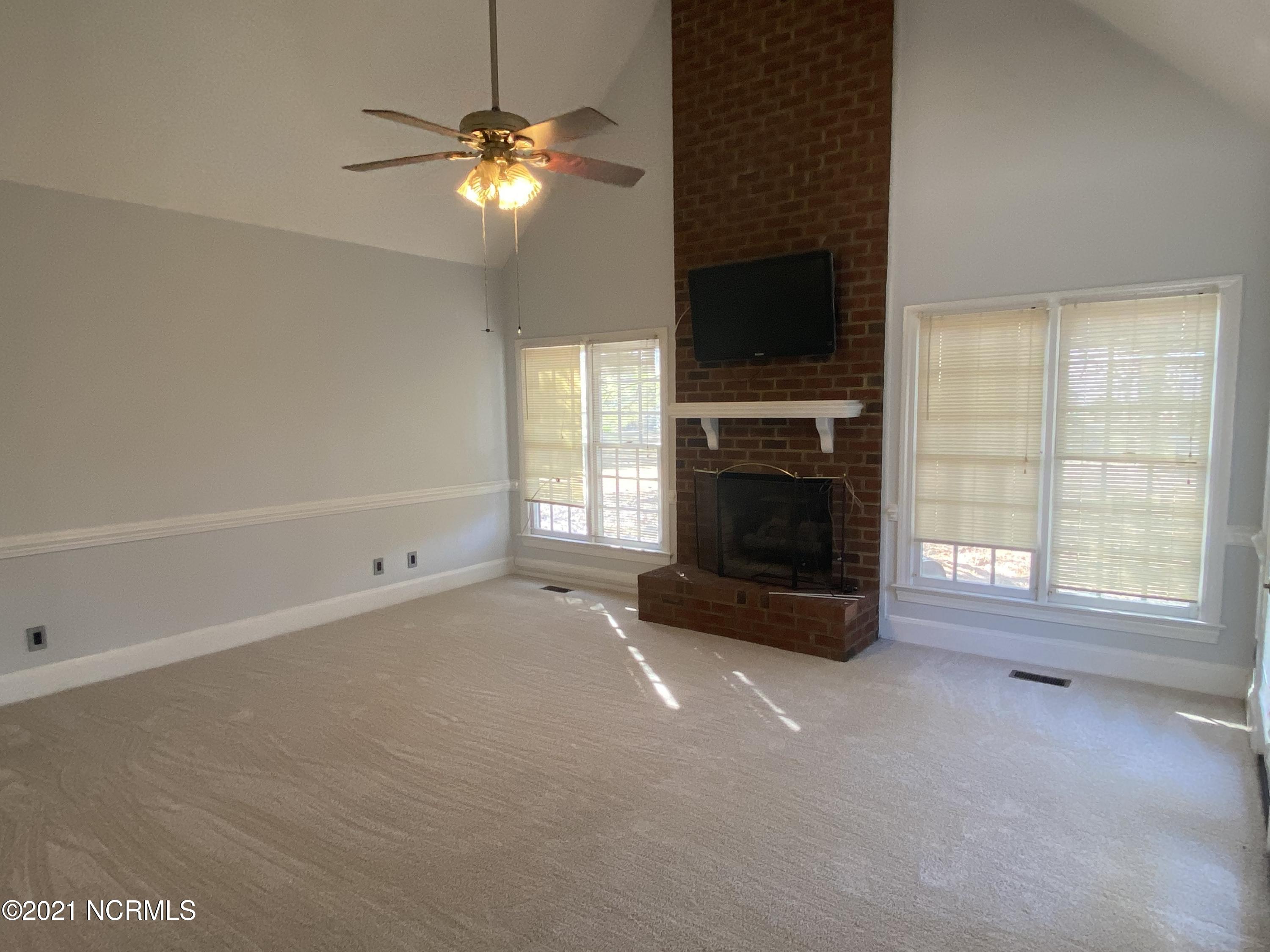2302 Stirrup Court Property Photo 2