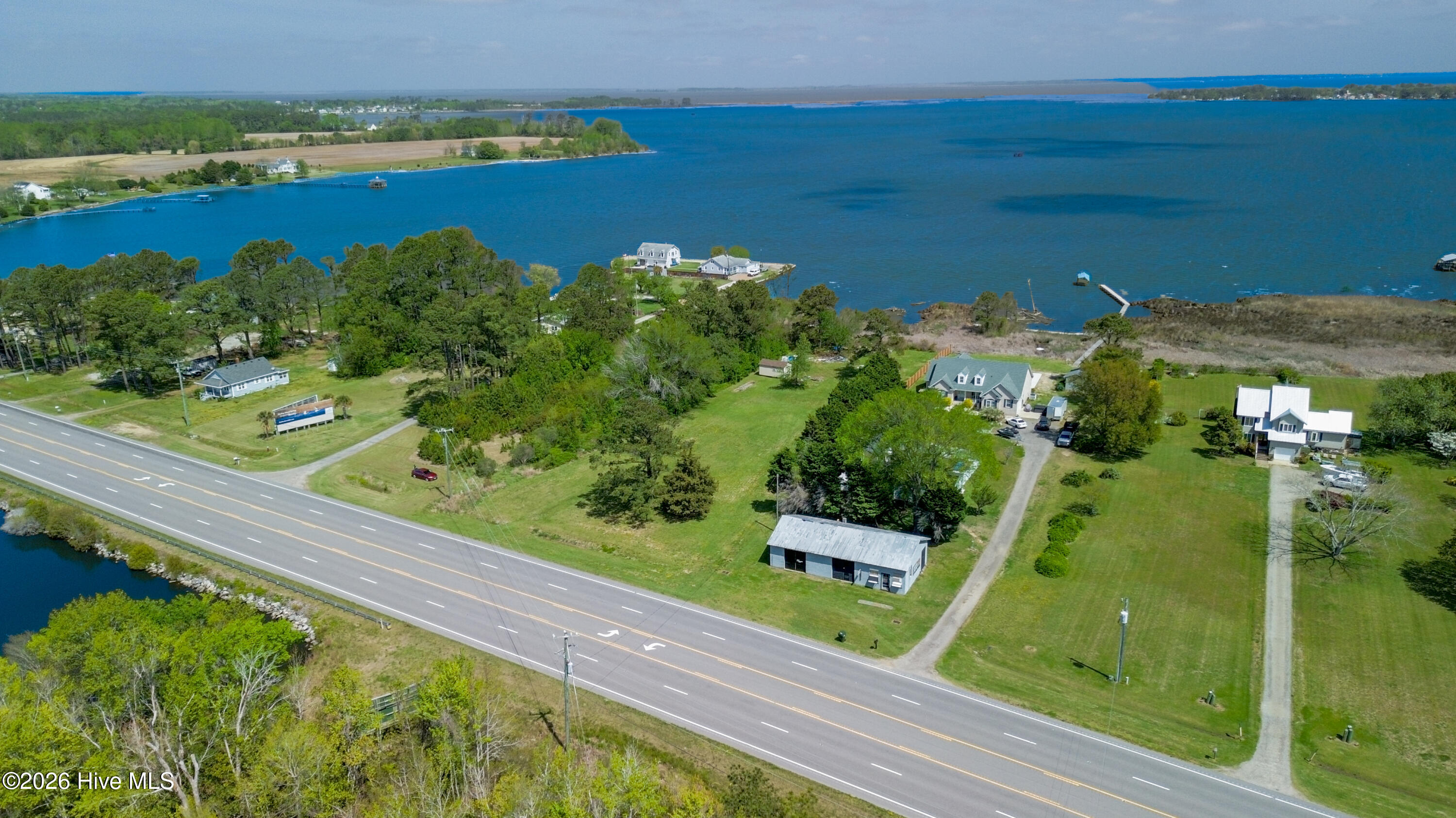 3611 Caratoke Highway Property Photo 6