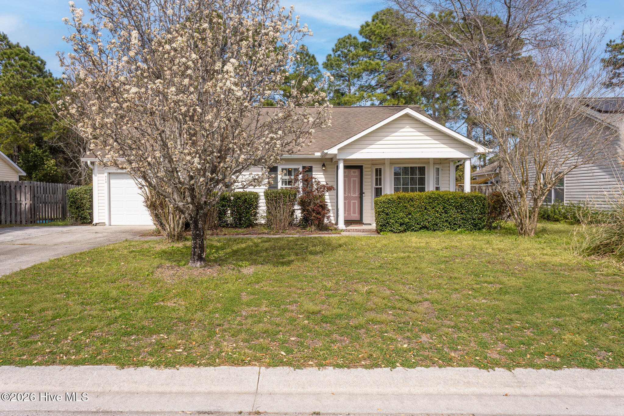 813 Brewster Lane Property Photo 3