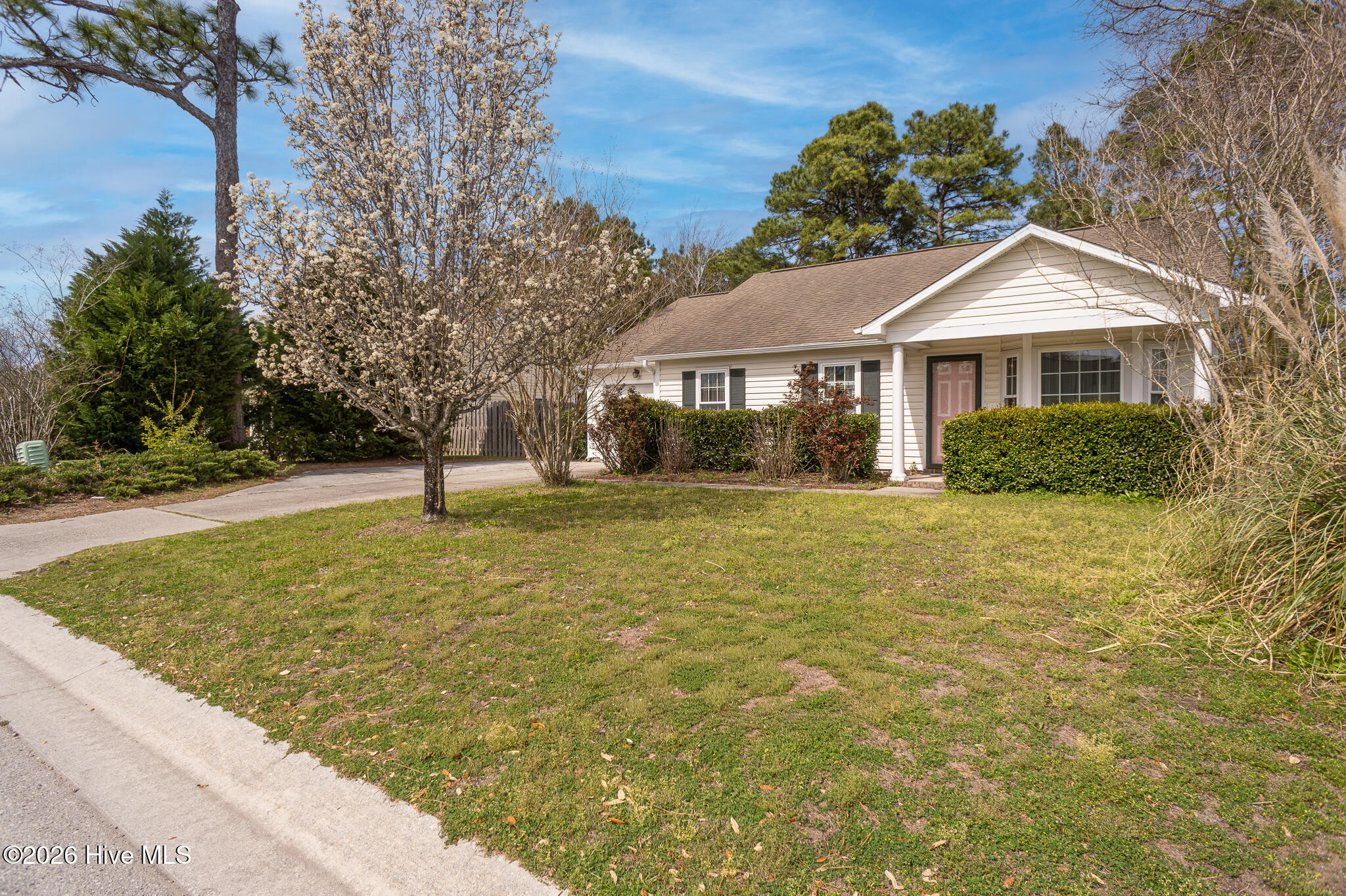 813 Brewster Lane Property Photo 4