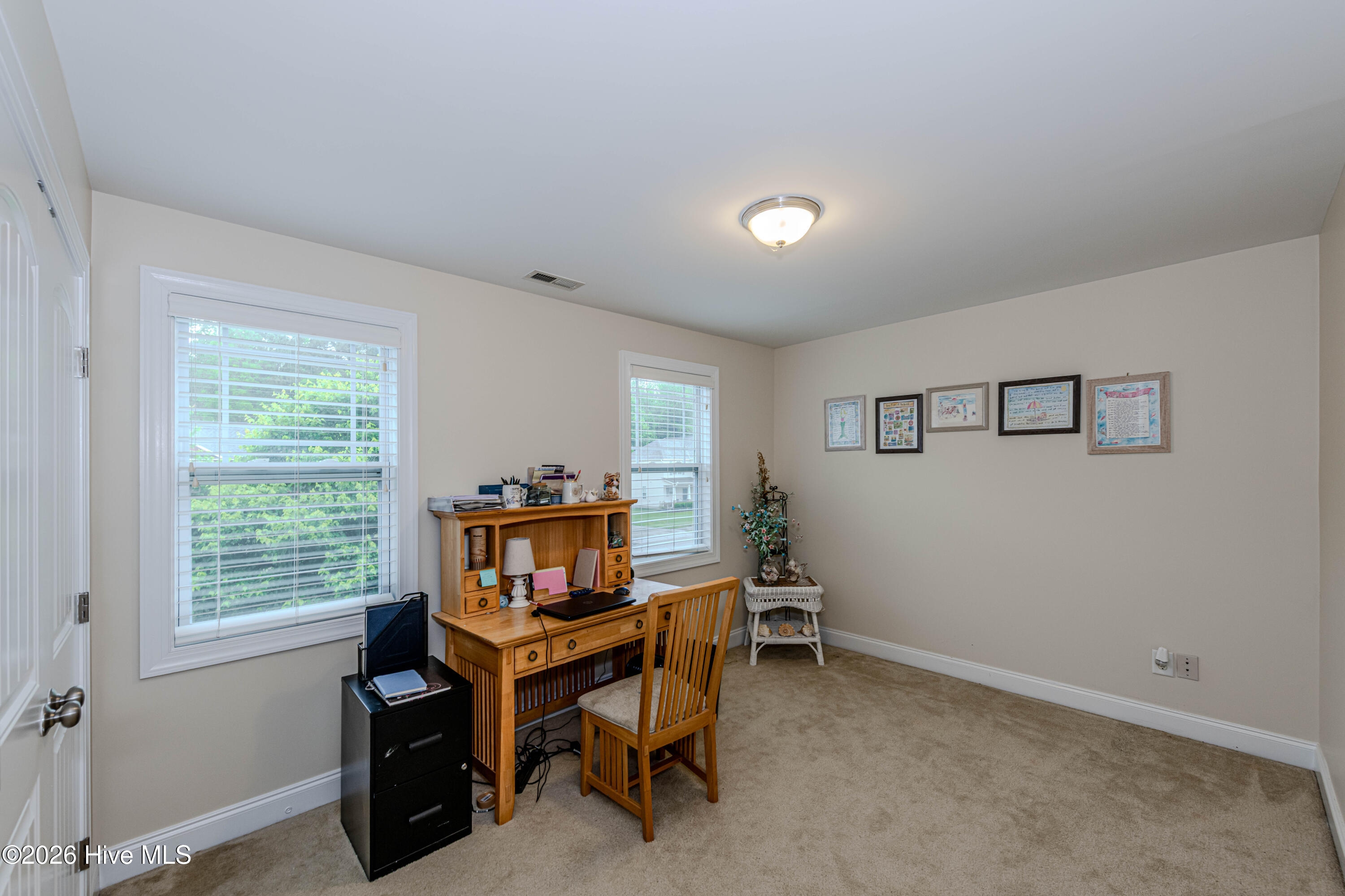 713 Oleander Street Property Photo 23